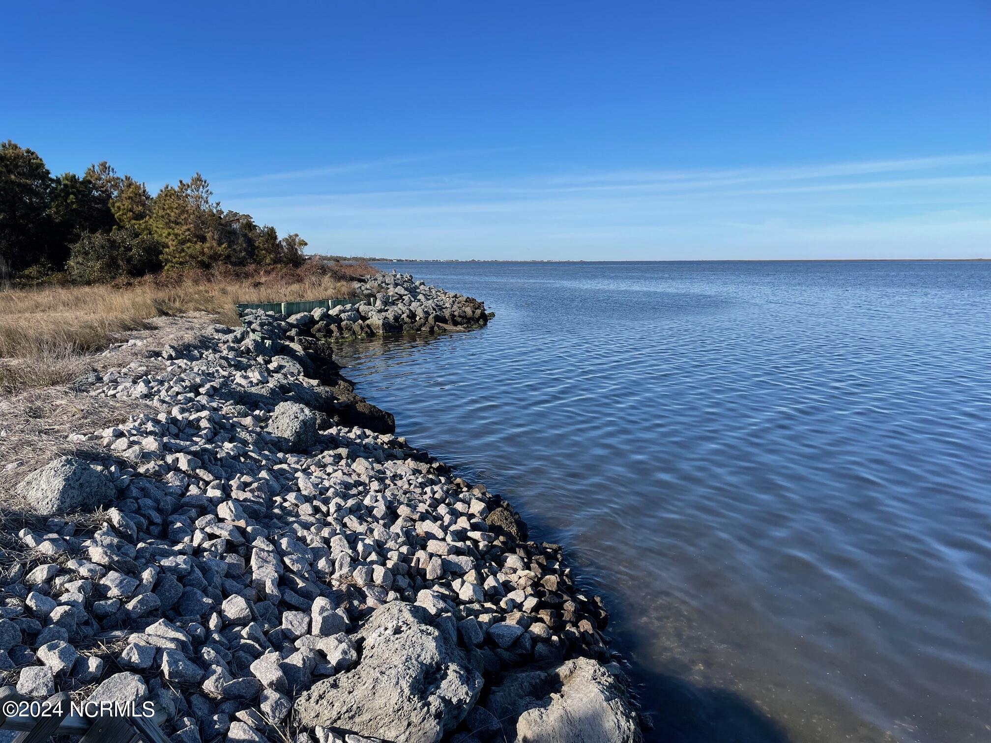 2524 Cedar Island Road Property Photo 32