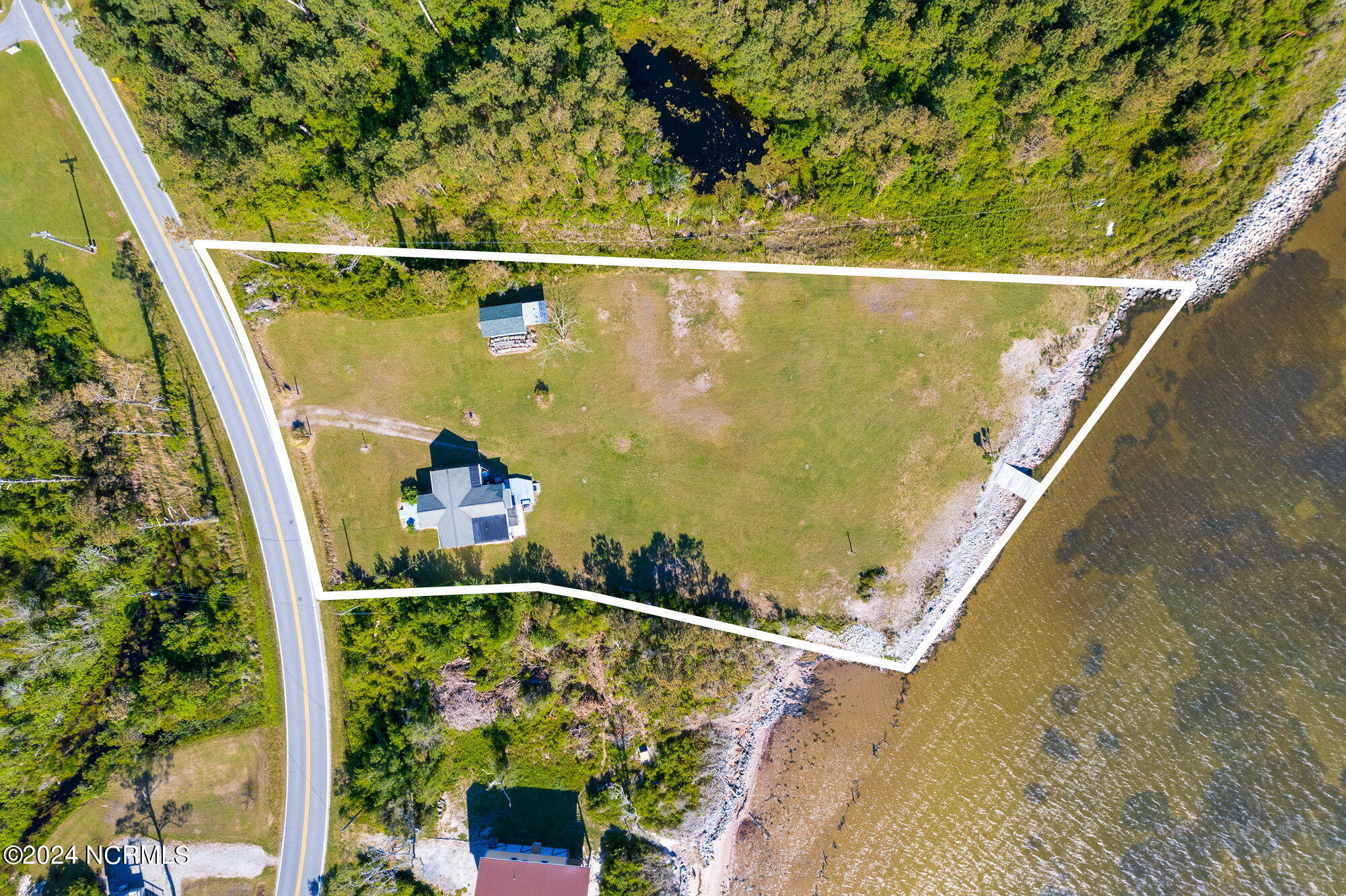 2524 Cedar Island Road Property Photo 52