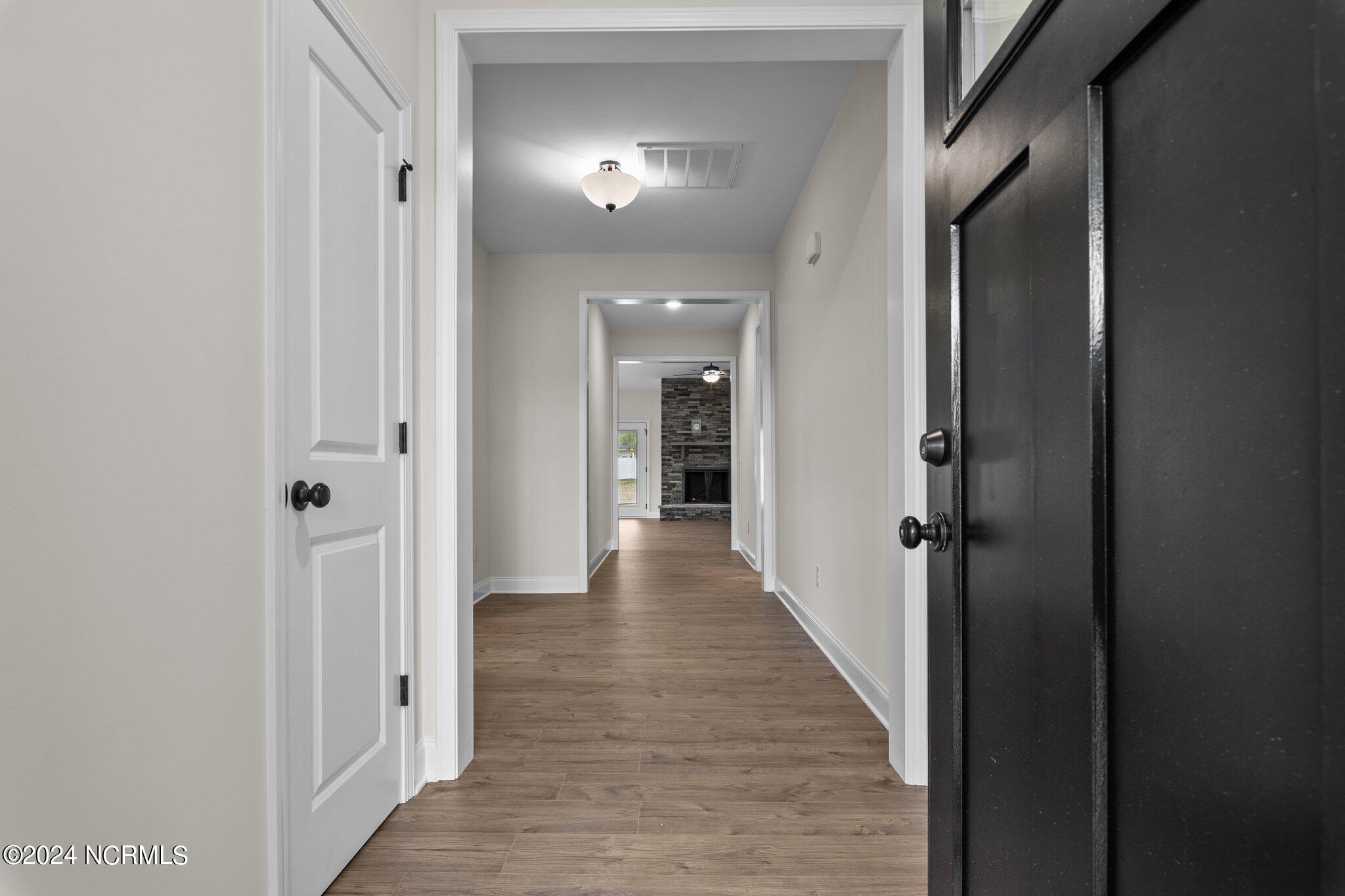 127 Hillwood Drive Property Photo 4