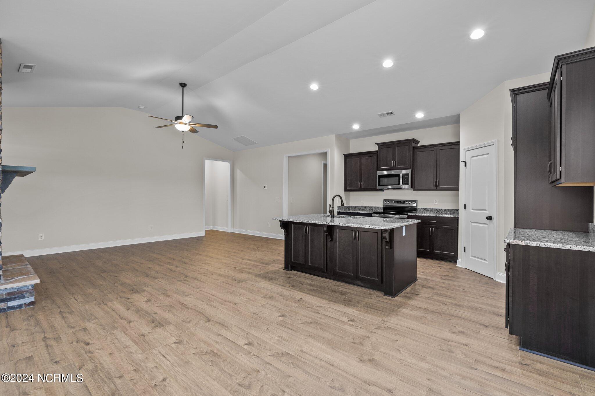 127 Hillwood Drive Property Photo 21