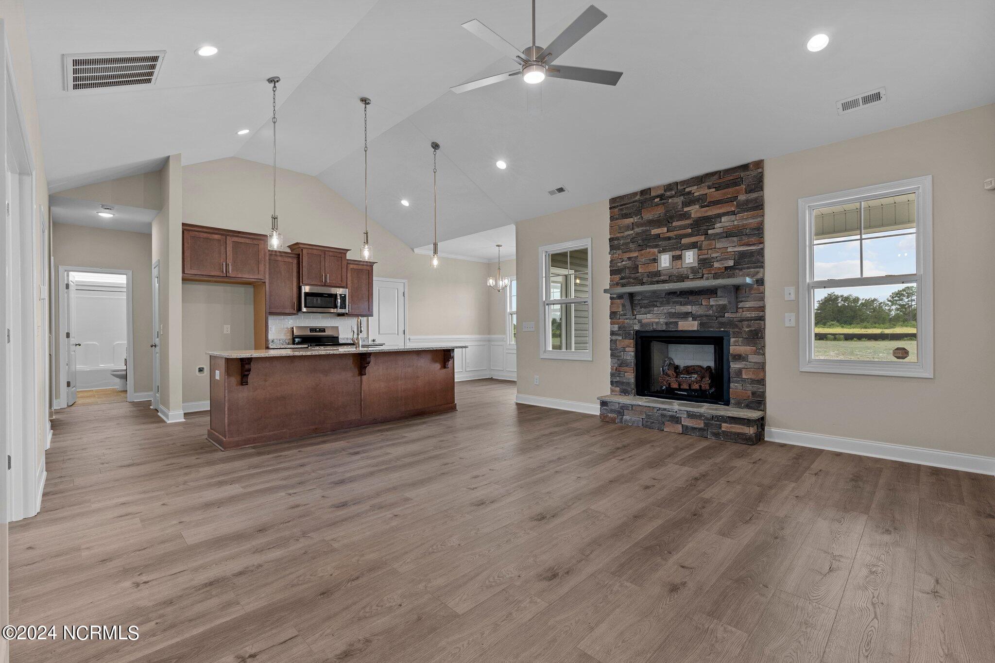 152 Hillwood Drive Property Photo 4