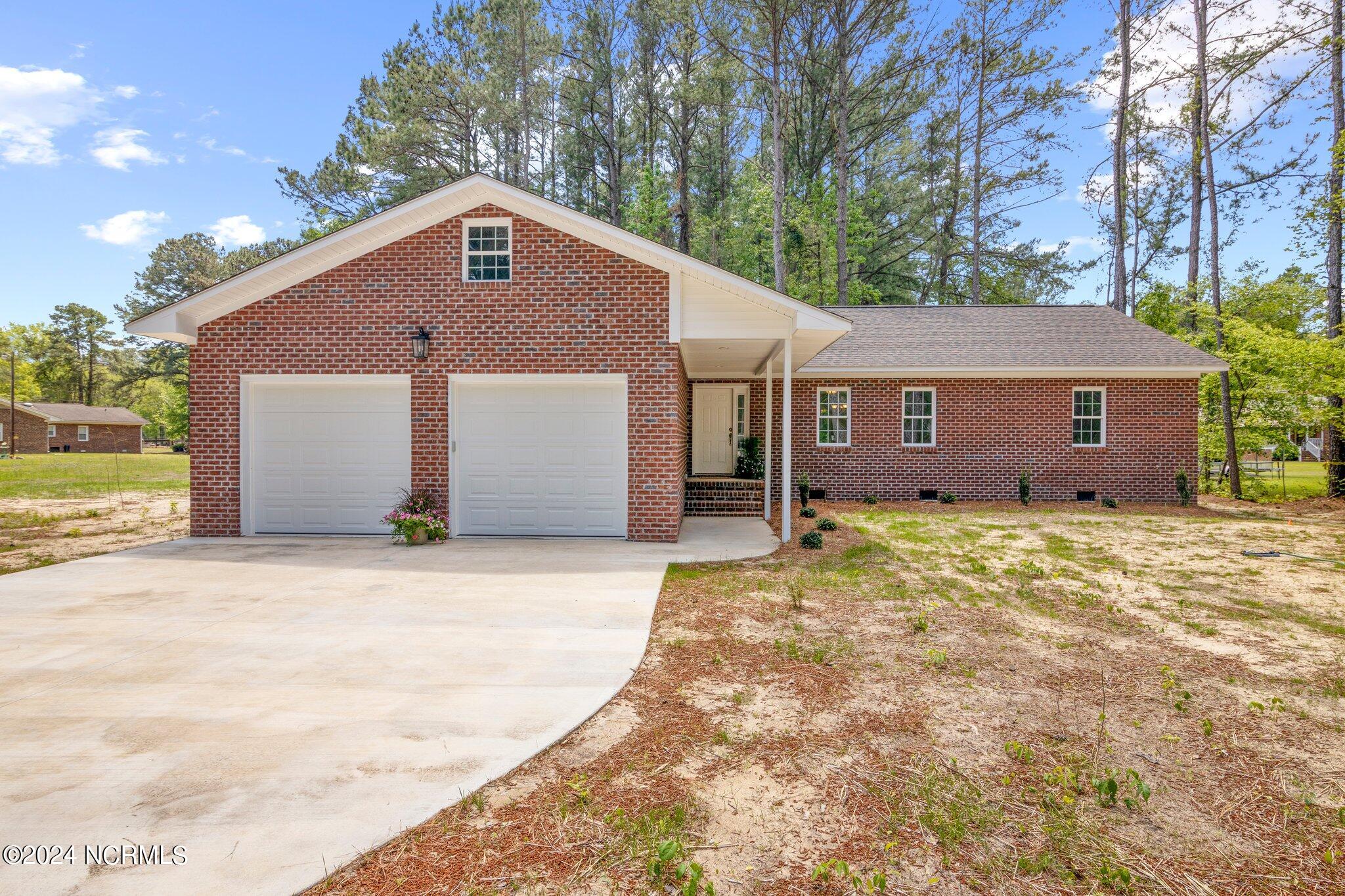 216 Coastal Drive Property Photo 1