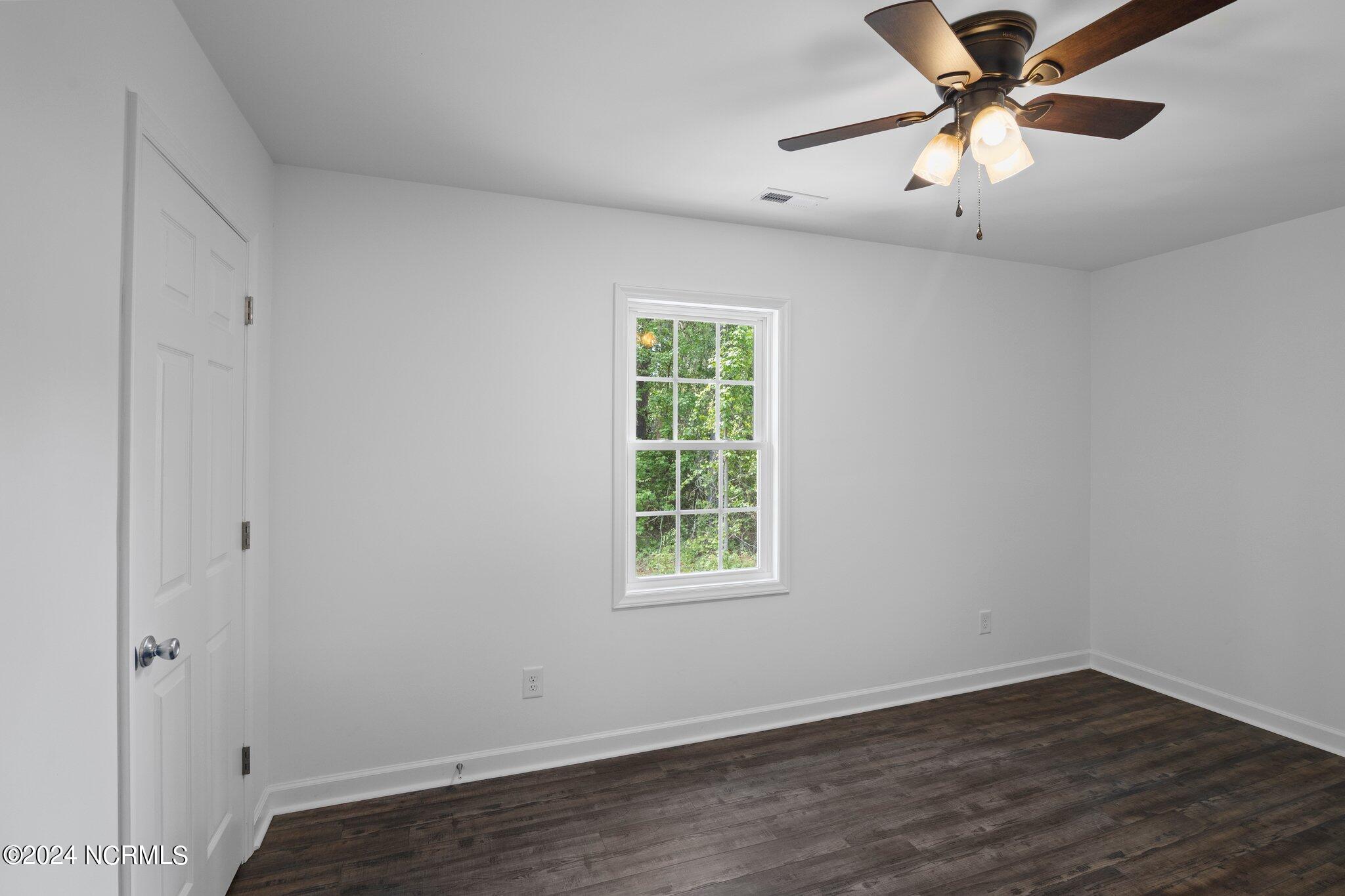 216 Coastal Drive Property Photo 16