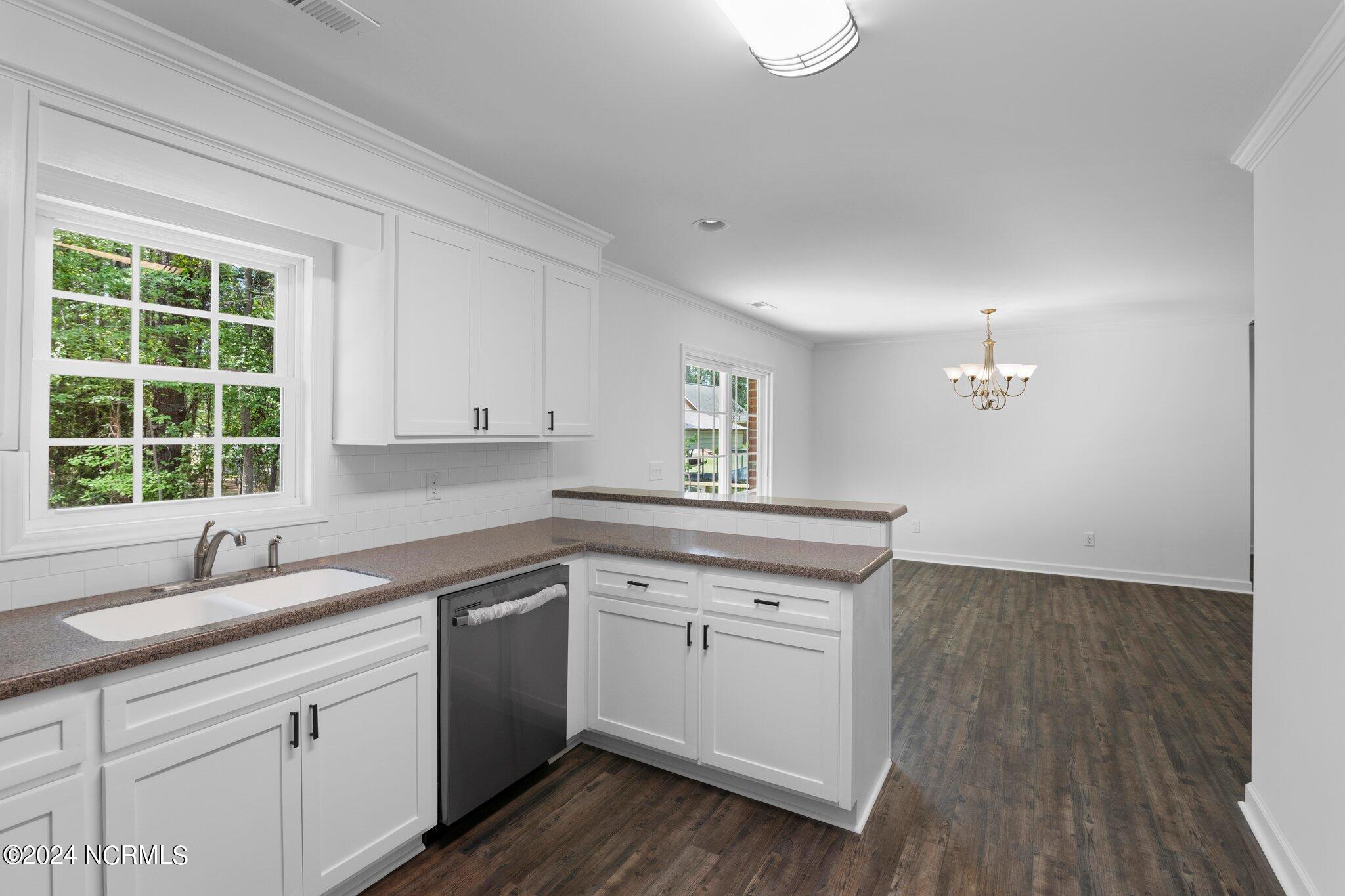 216 Coastal Drive Property Photo 24