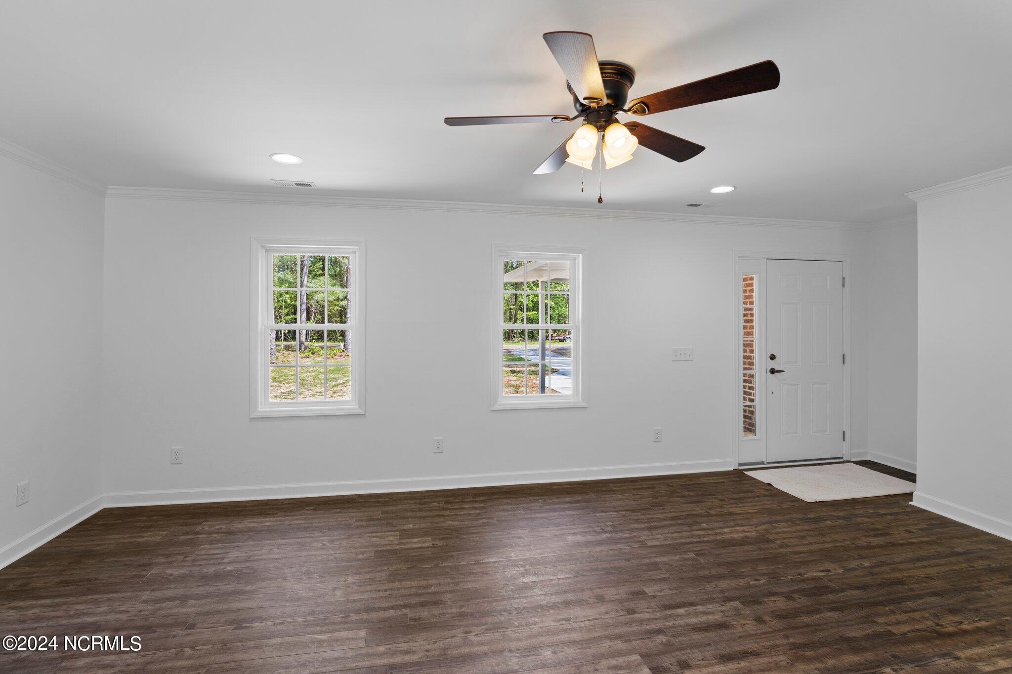 216 Coastal Drive Property Photo 26