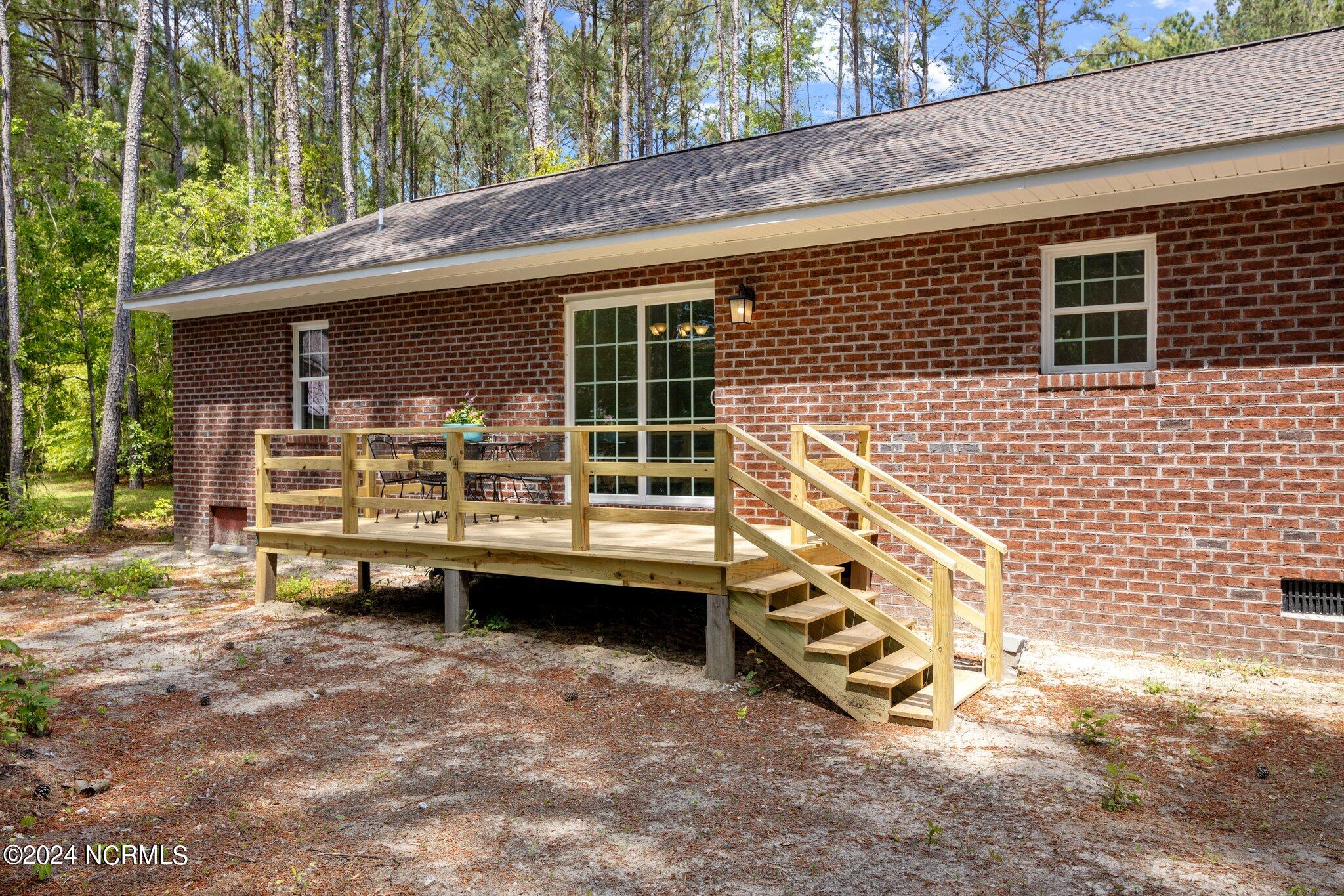 216 Coastal Drive Property Photo 34
