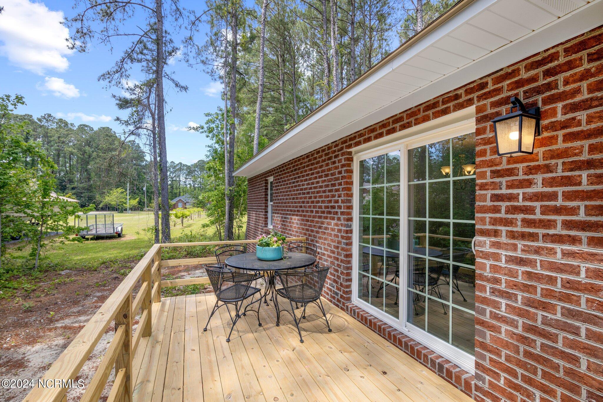 216 Coastal Drive Property Photo 35