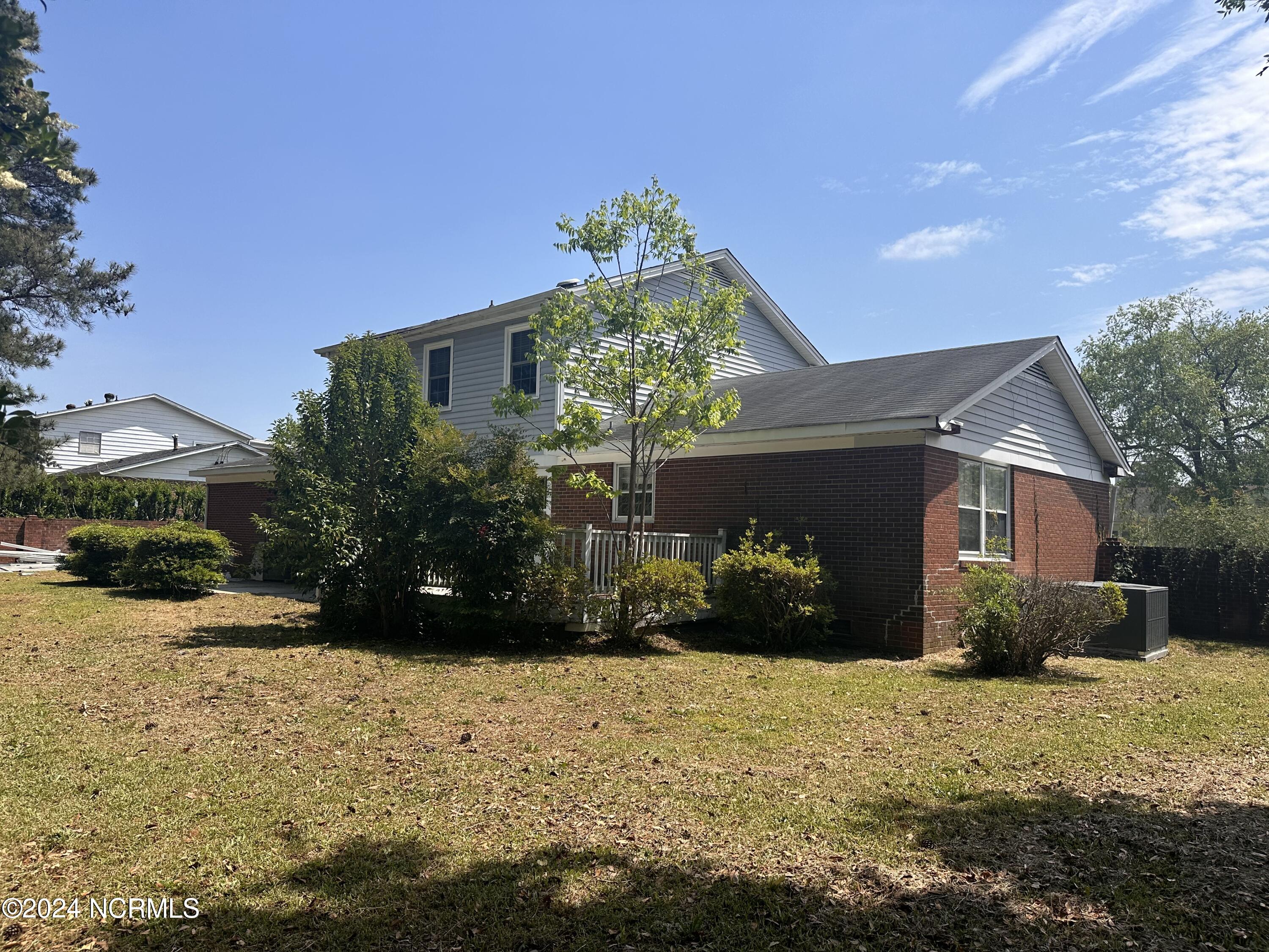 306 W 33rd Street Property Photo 2