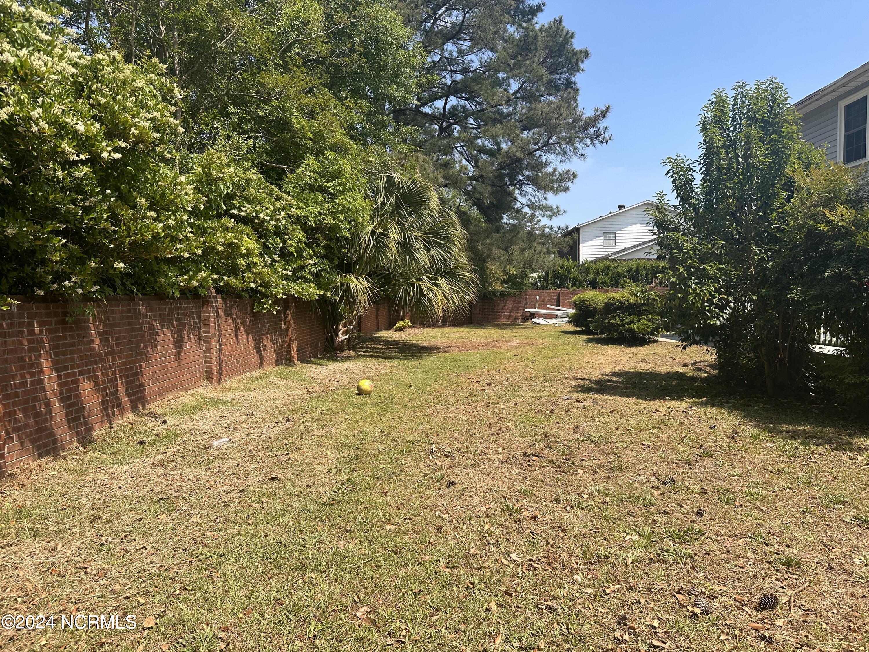 306 W 33rd Street Property Photo 5