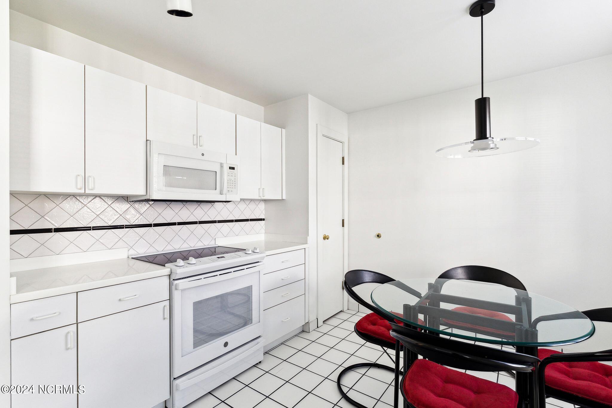 233 N Knoll Road Property Photo 13