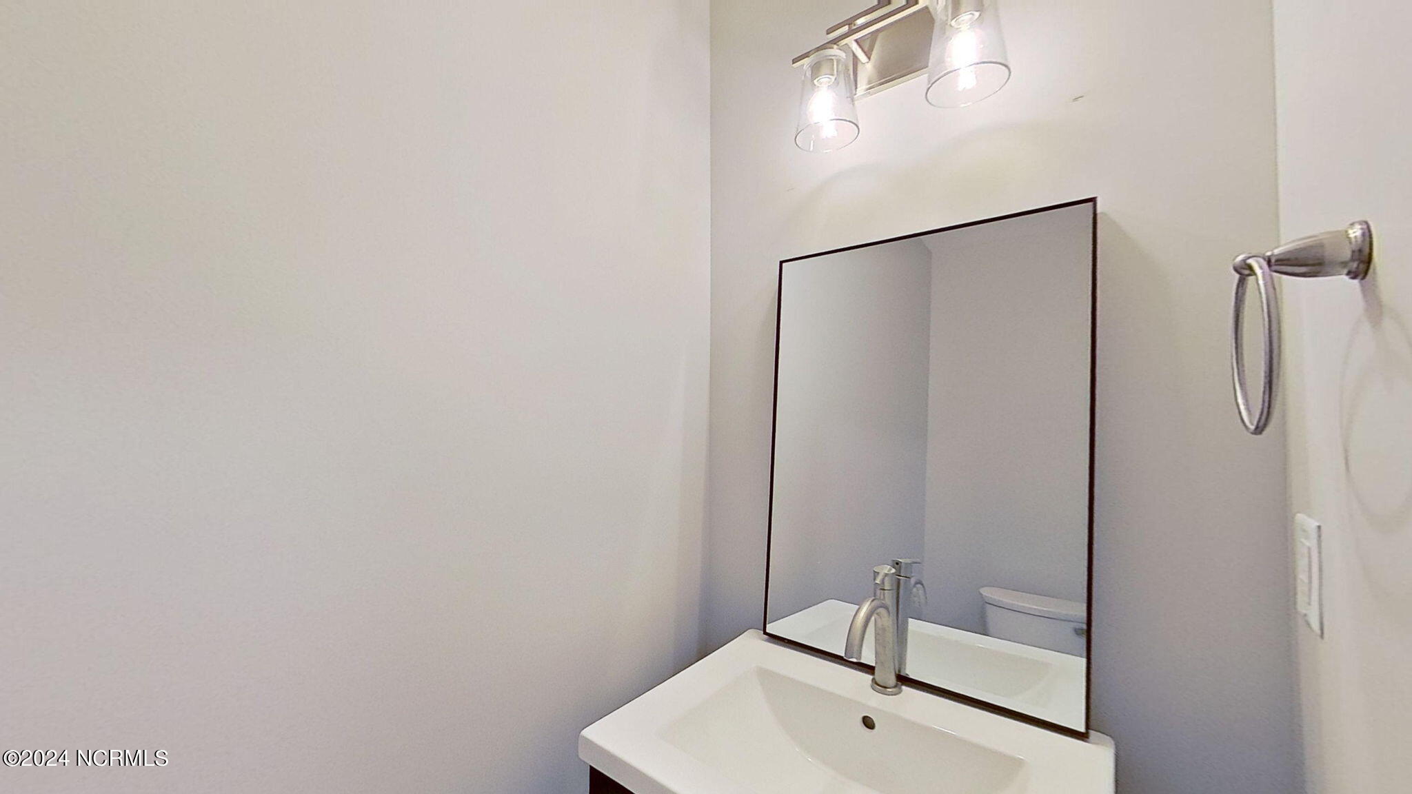 820 Sarah Rebecca Drive B Property Photo 15