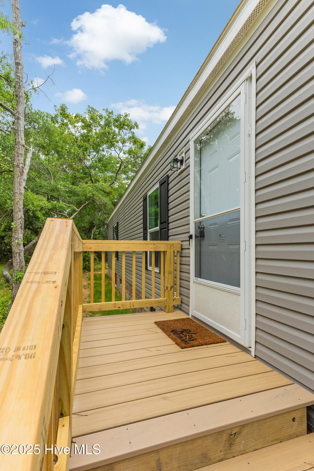 3440 Dolphin Drive Property Photo 2