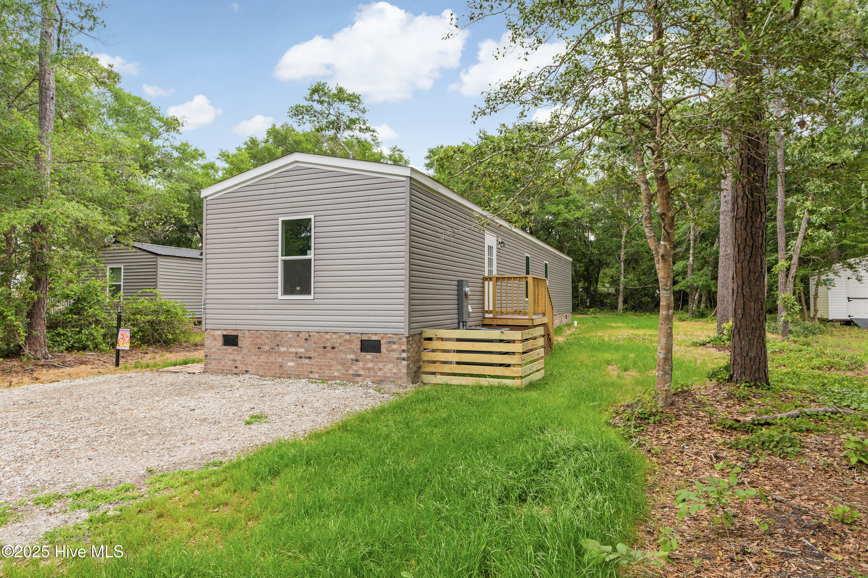 3440 Dolphin Drive Property Photo 4