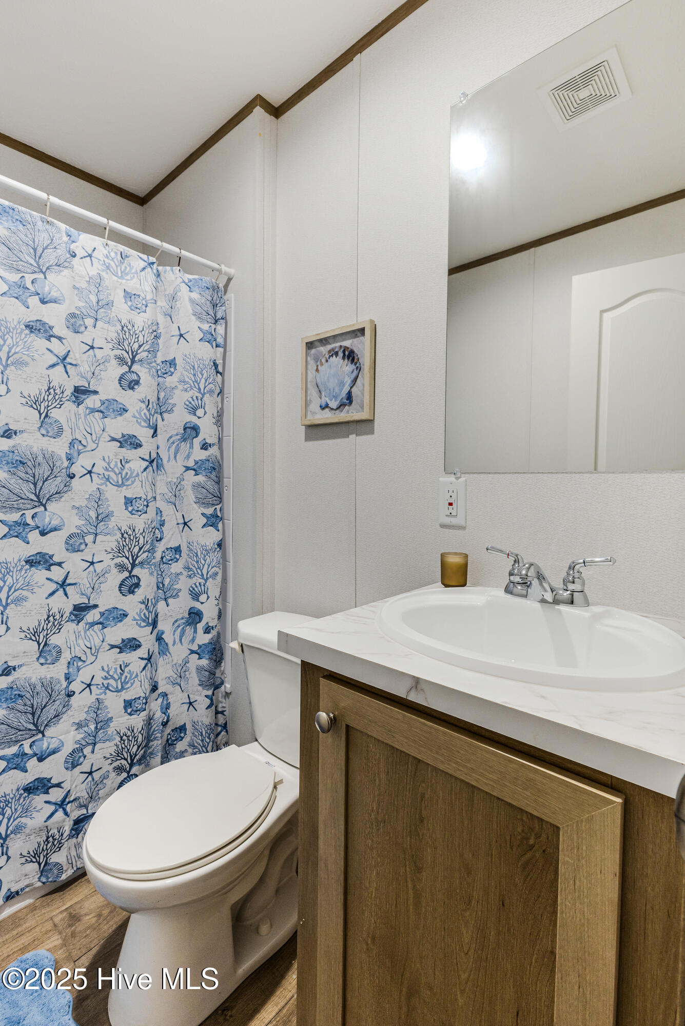 3440 Dolphin Drive Property Photo 18