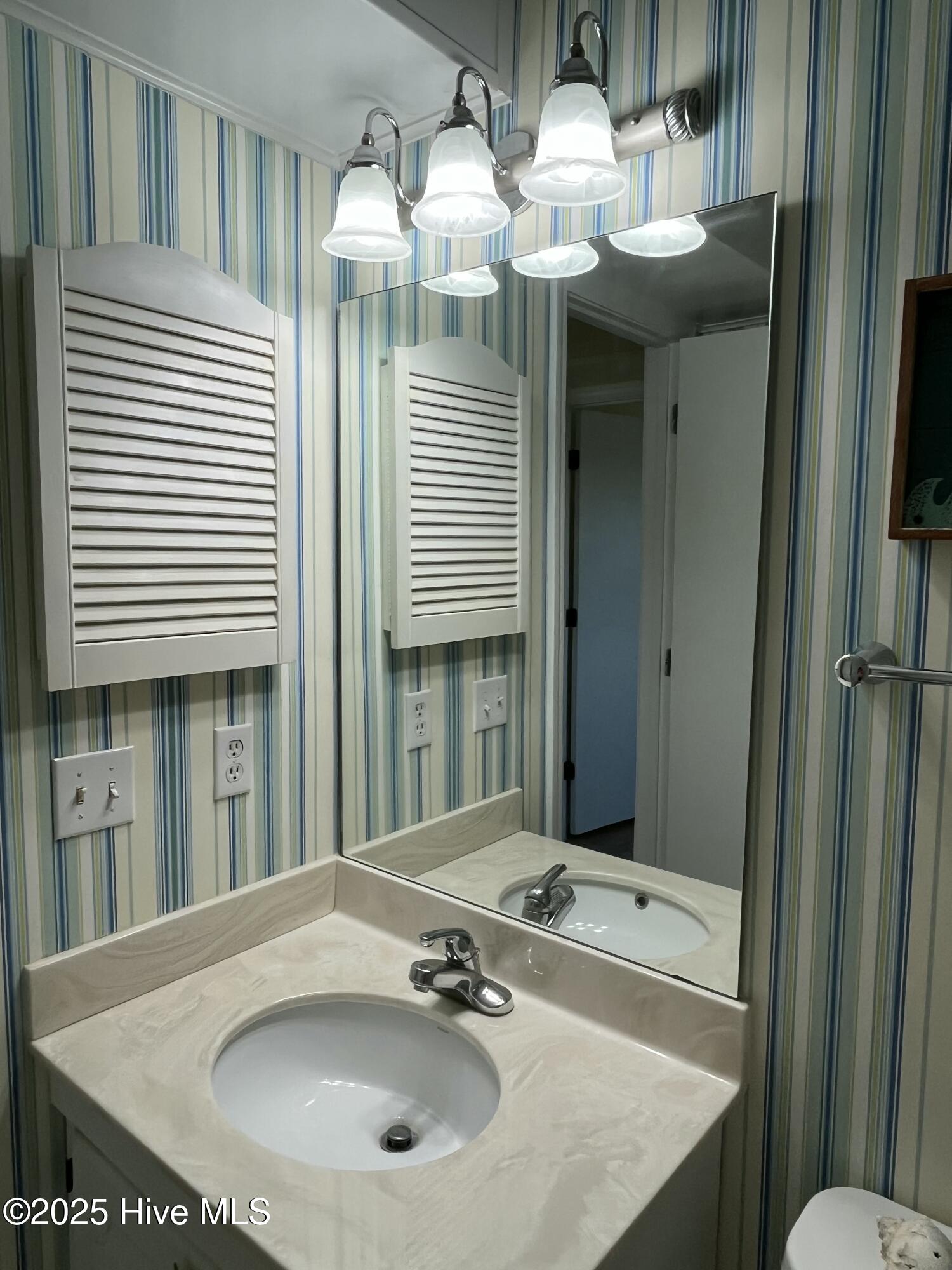 2008 E Fort Macon Road D18 Property Photo 16