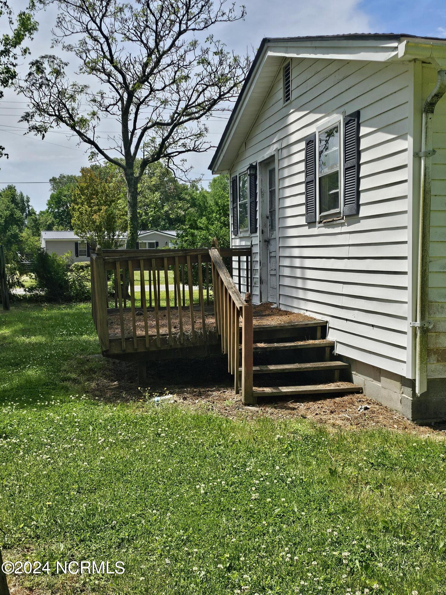 592 Crooked Run Road Property Photo 5