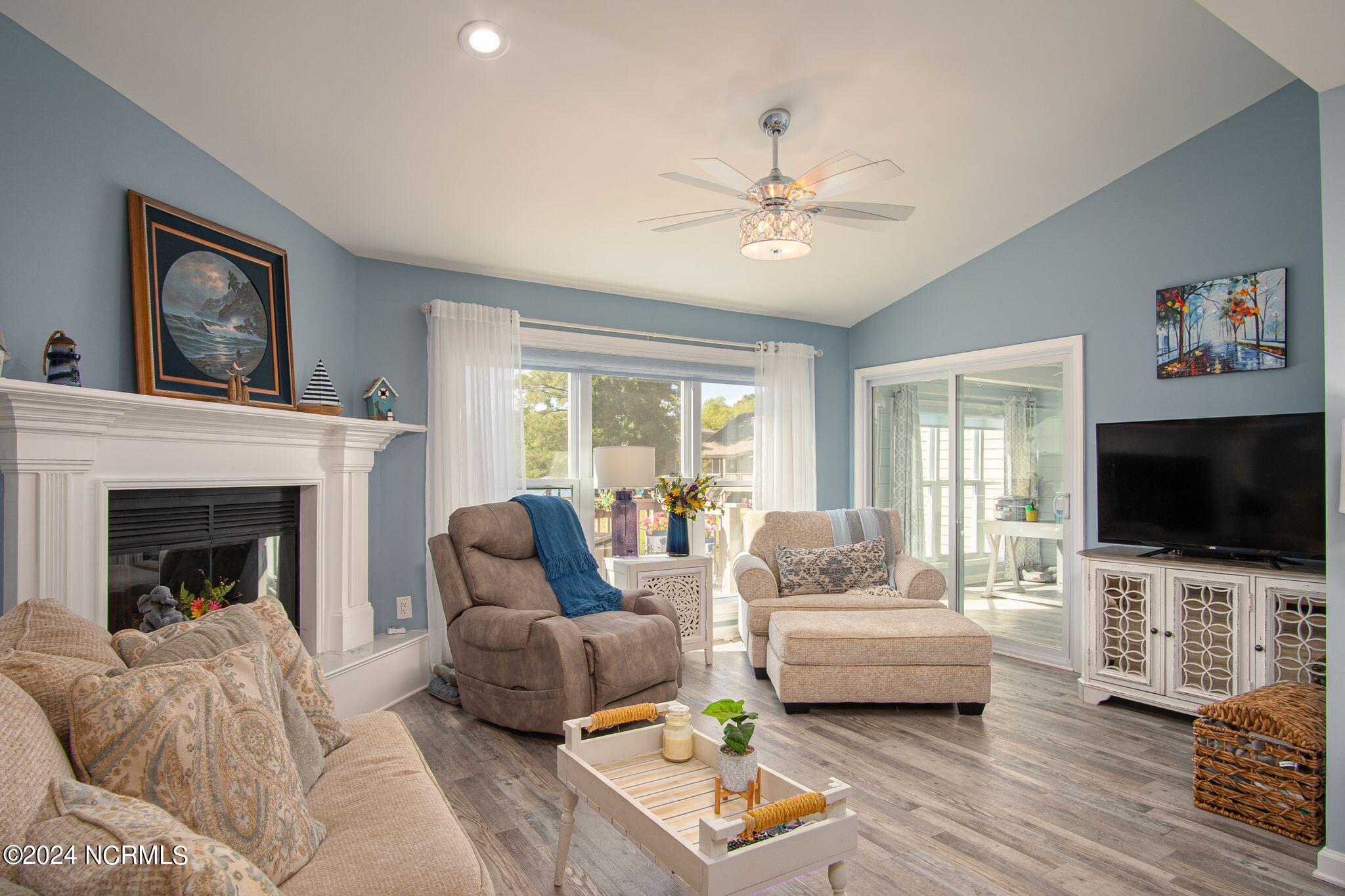 7172 Windward Drive Property Photo 14