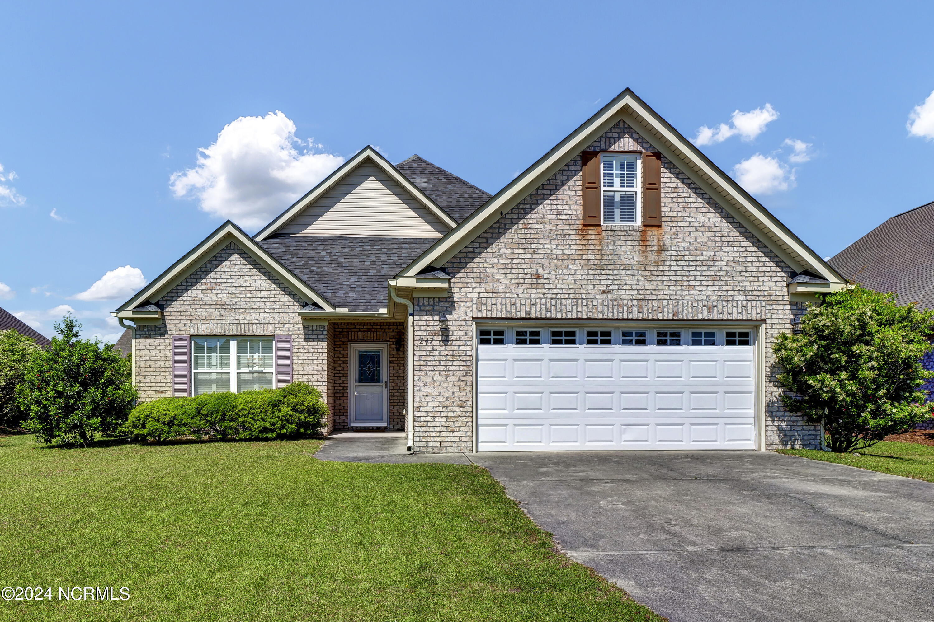 247 Silver Creek Loop Property Photo 1