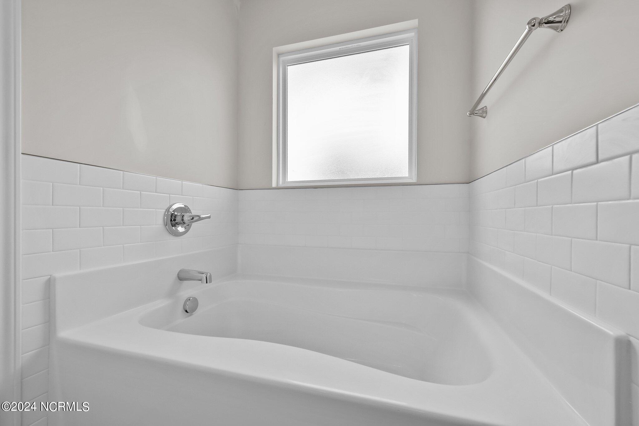 200 Slater Way Property Photo 23
