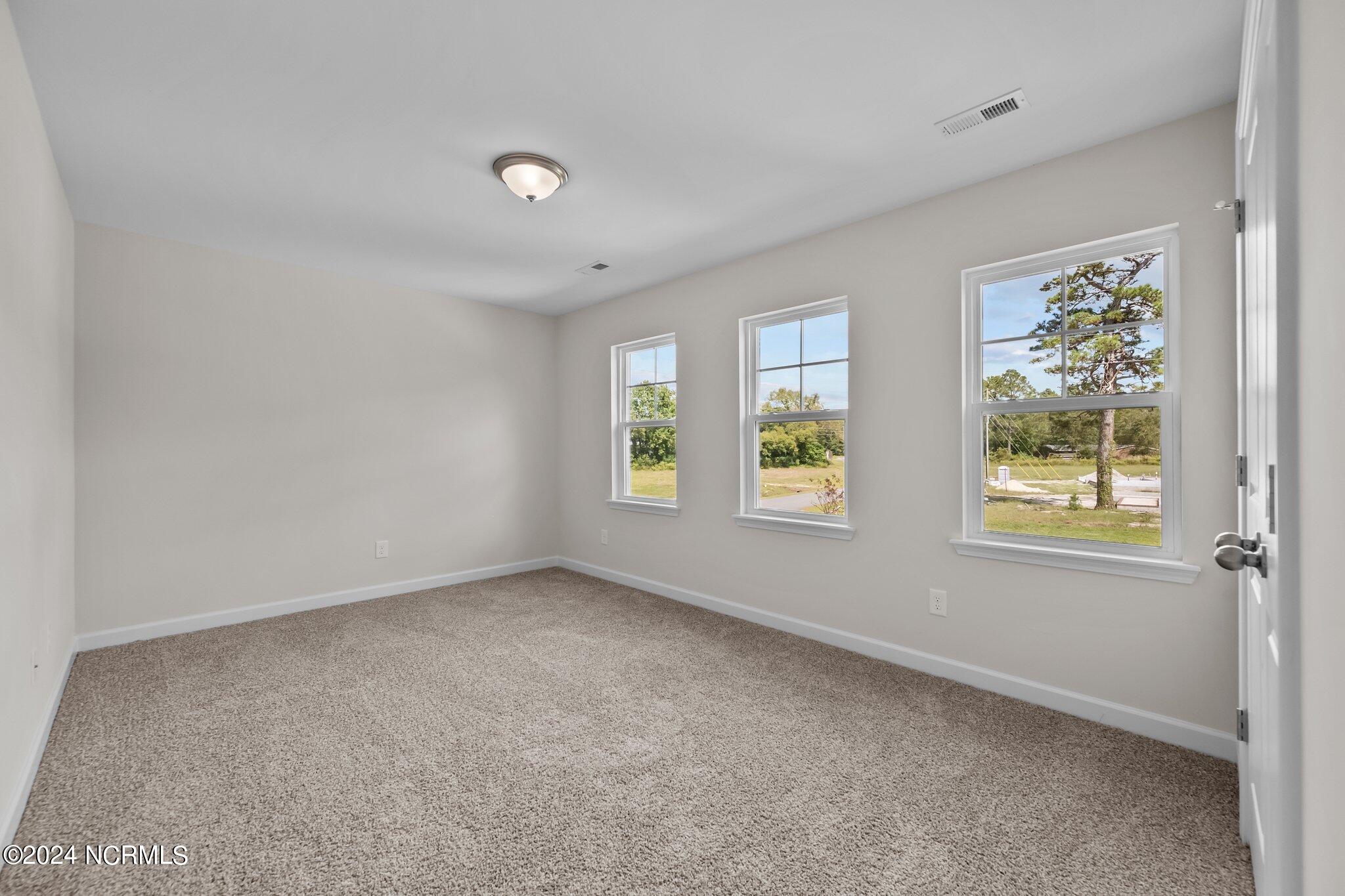 200 Slater Way Property Photo 25