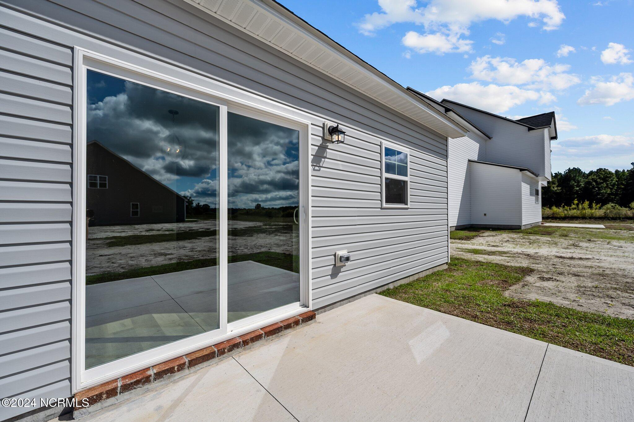 200 Slater Way Property Photo 39