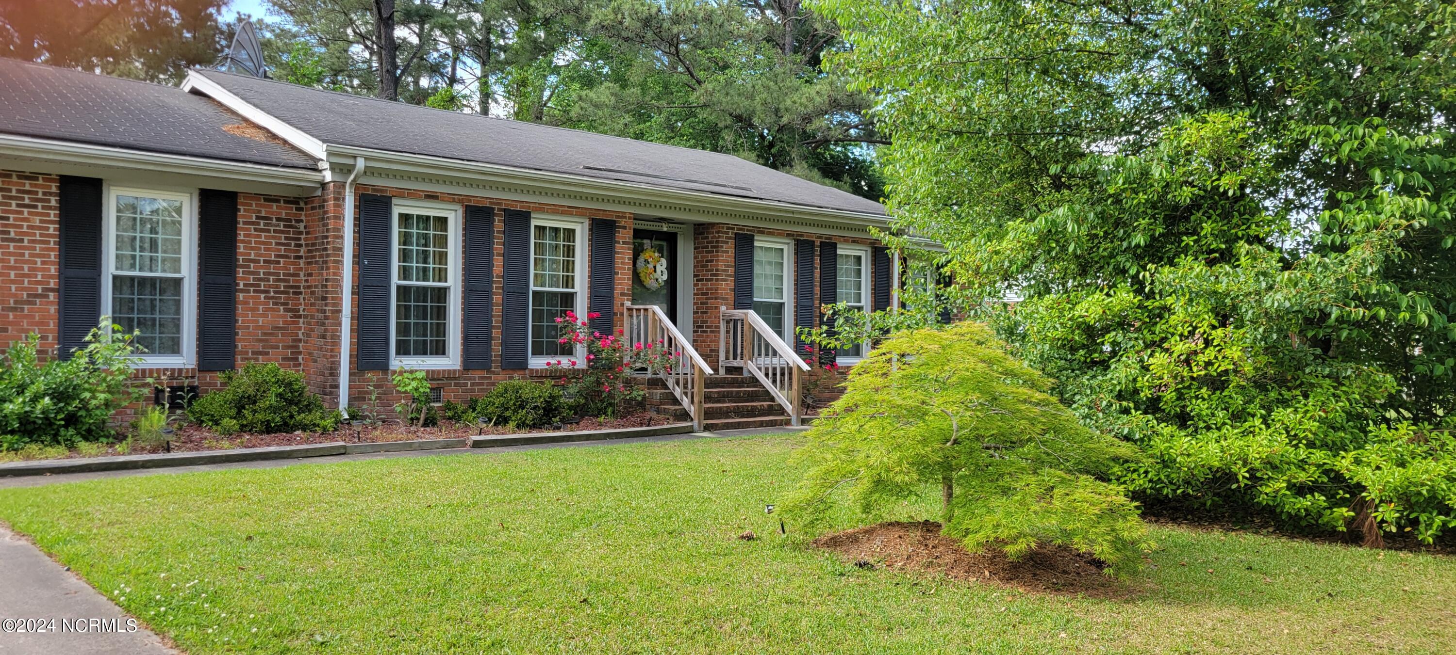 210 Pearl Drive Property Photo 1