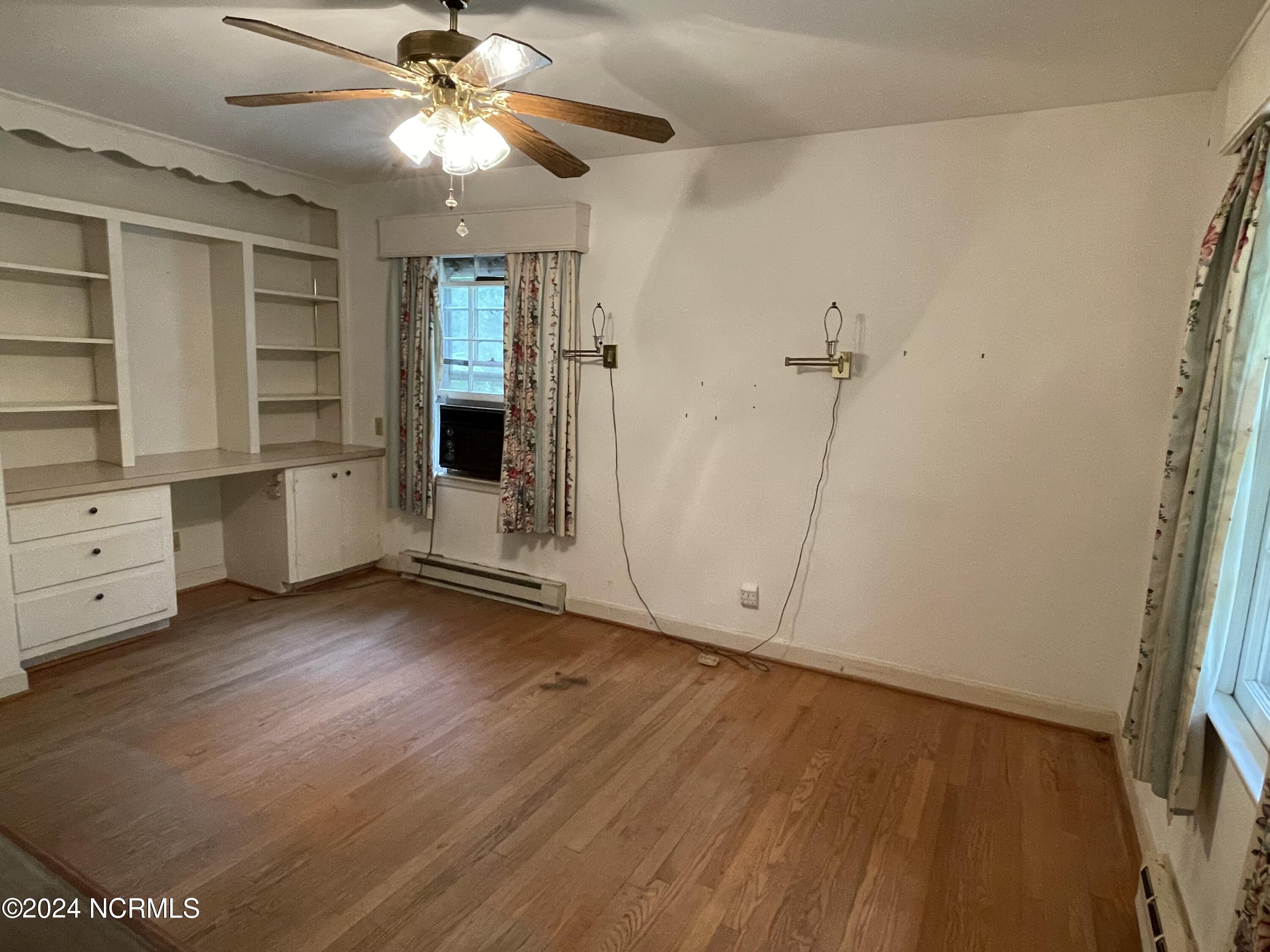 2592 Old Glendon Road Property Photo 3