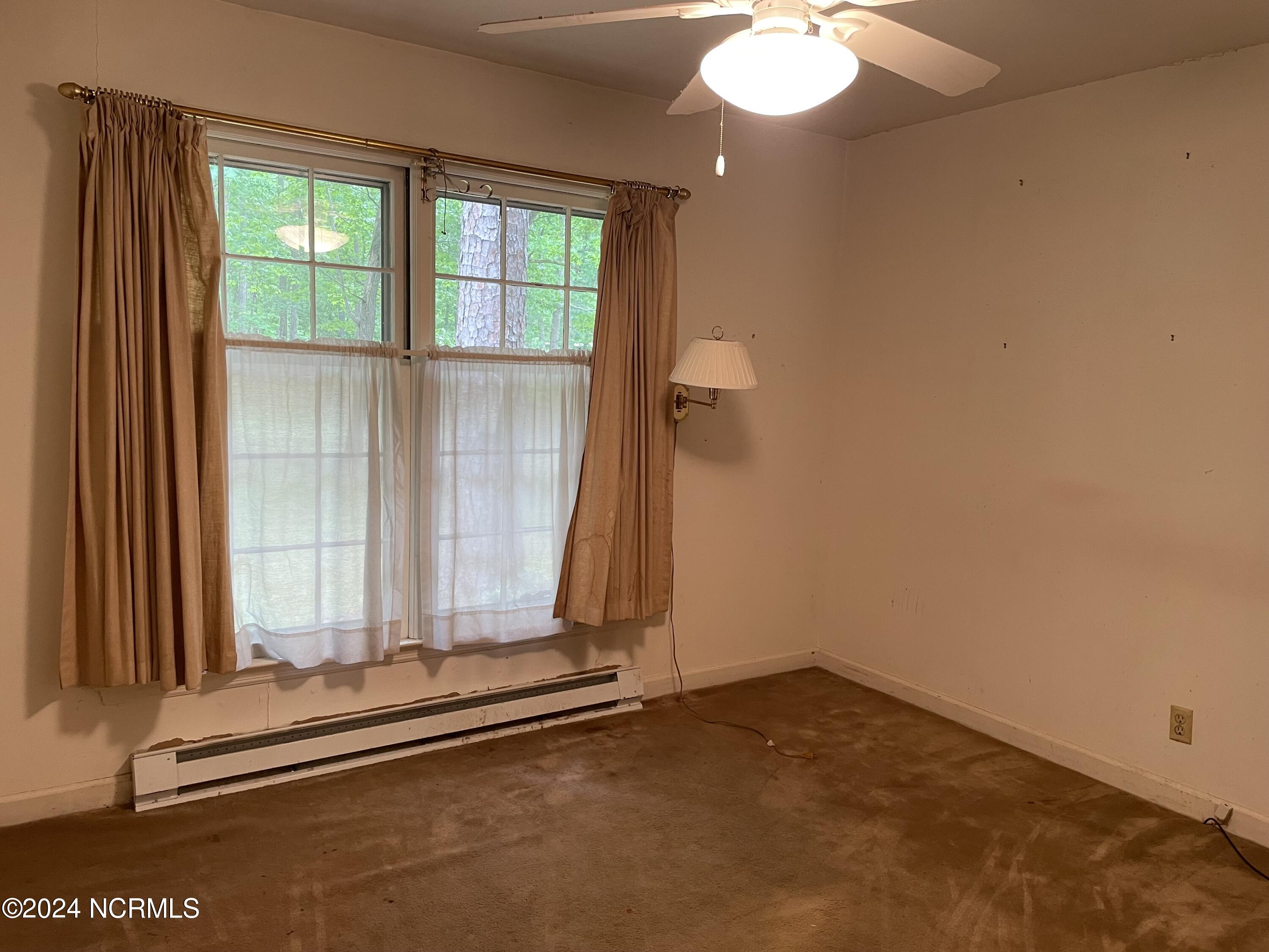 2592 Old Glendon Road Property Photo 12