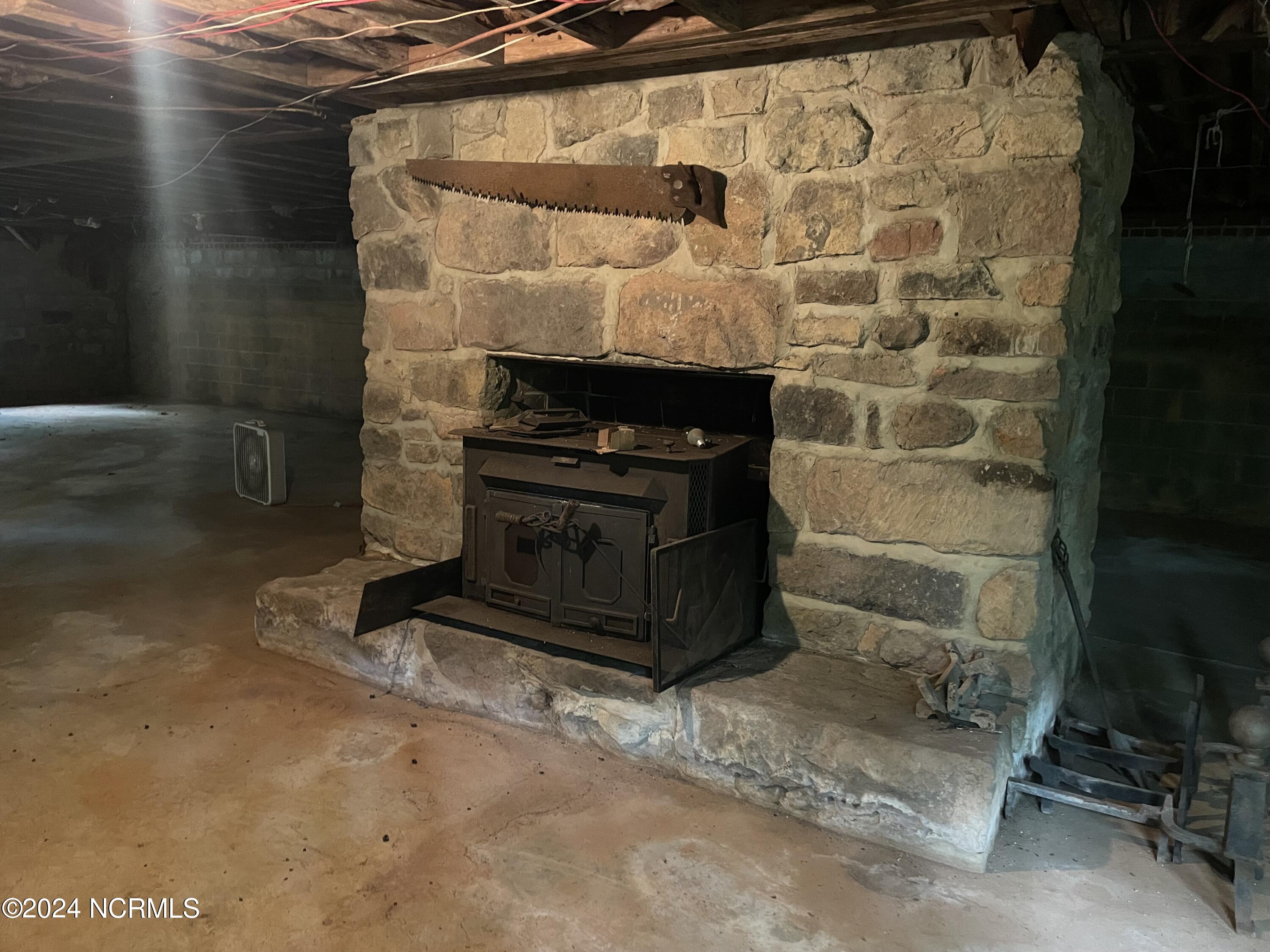 2592 Old Glendon Road Property Photo 19