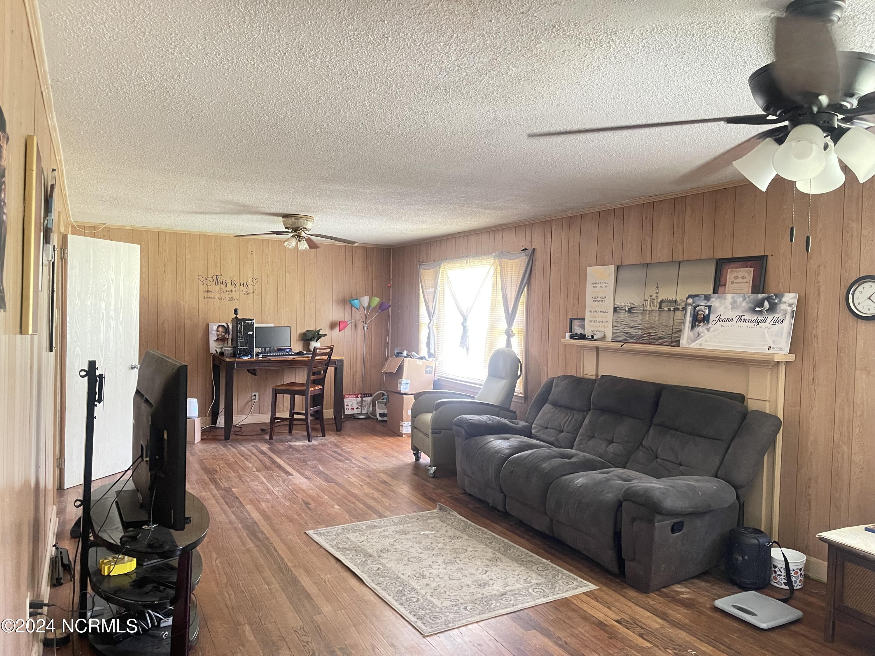 2023 Nc 211 Property Photo 15