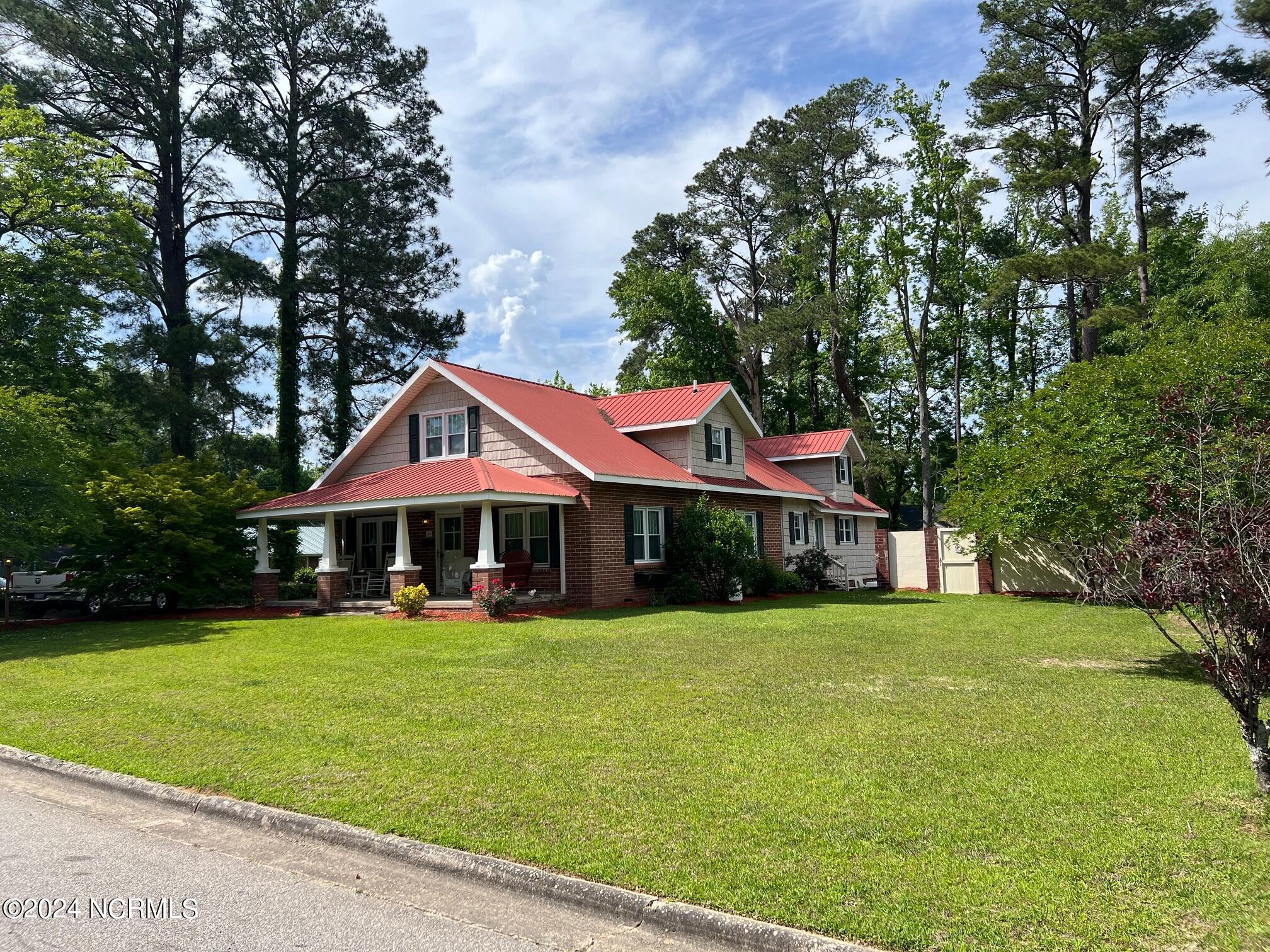 209 E Wyche Street Property Photo