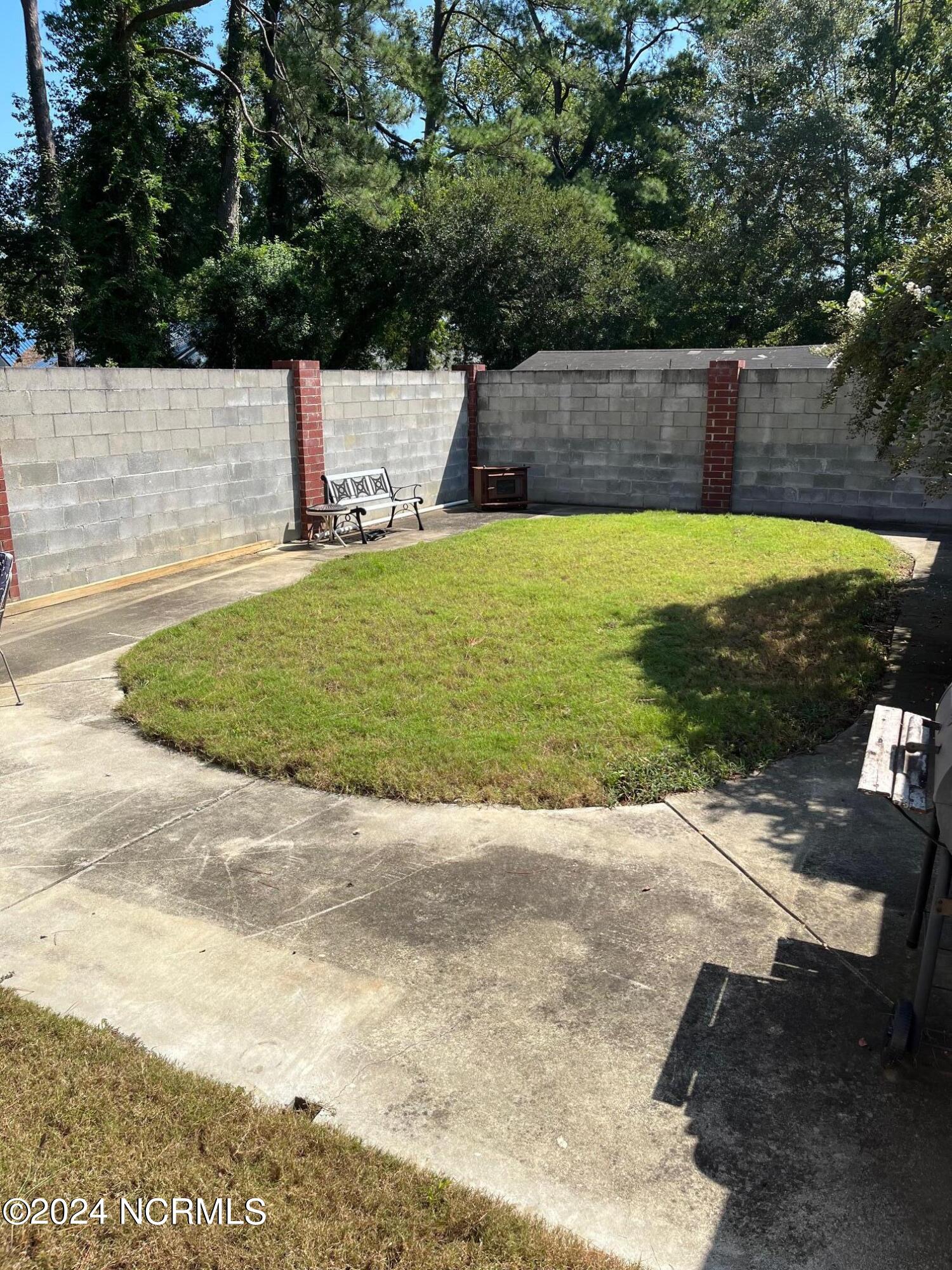 209 E Wyche Street Property Photo 10