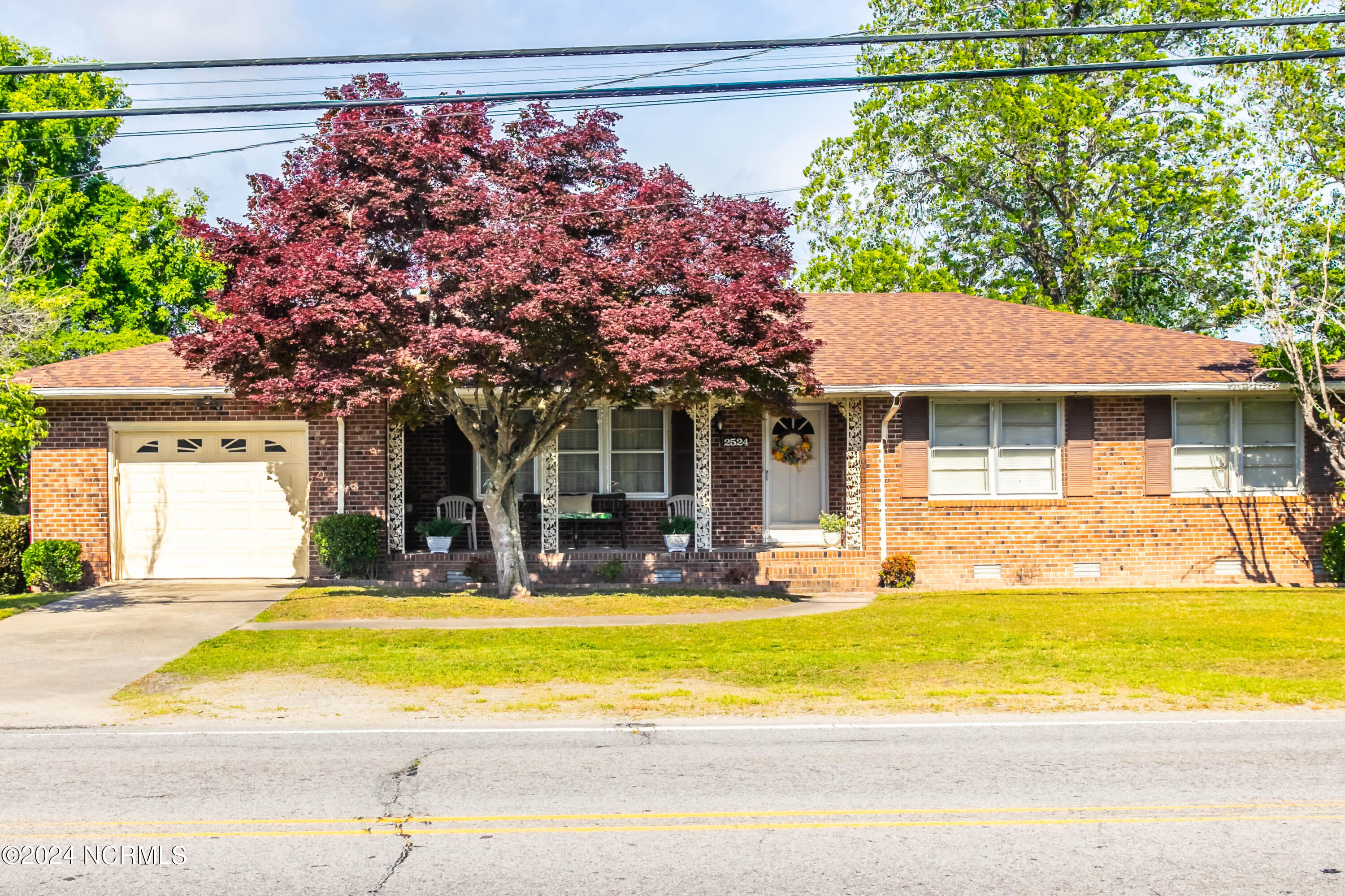 2524 Mill Street Property Photo 1