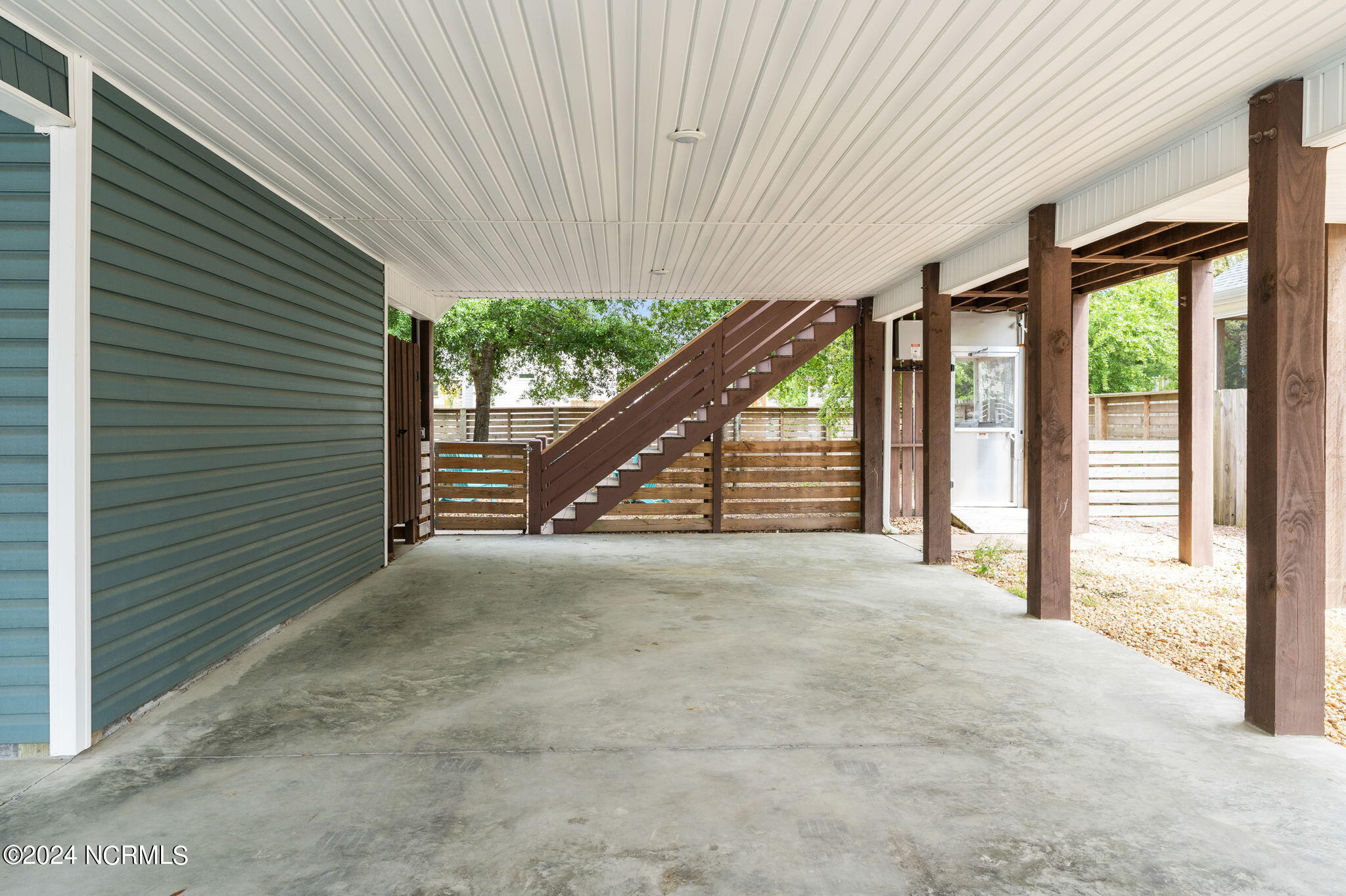 218 Ne 52nd Street Property Photo 30