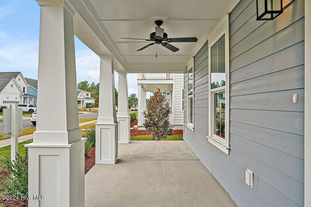 1134 Trisail Terrace Property Photo 4