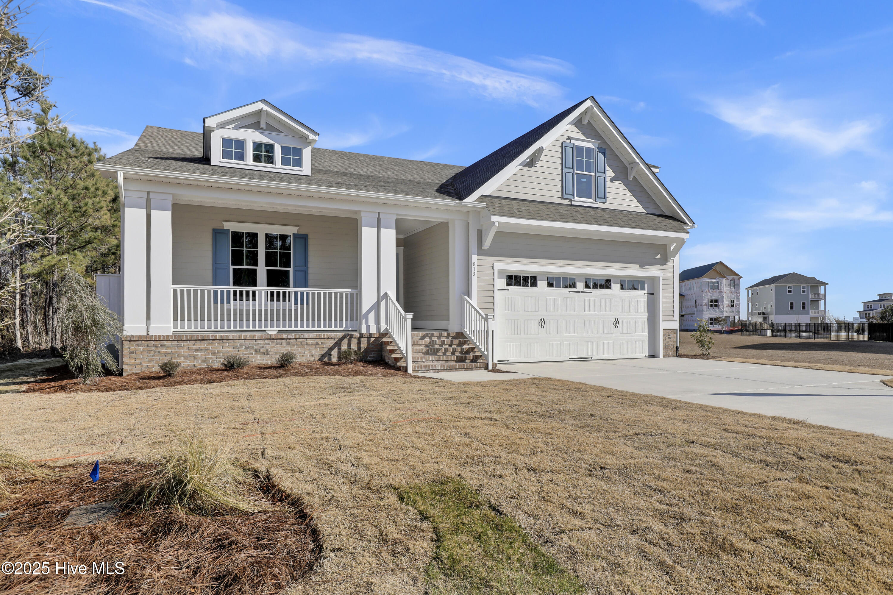 813 Sweetgrass Street Property Photo 2