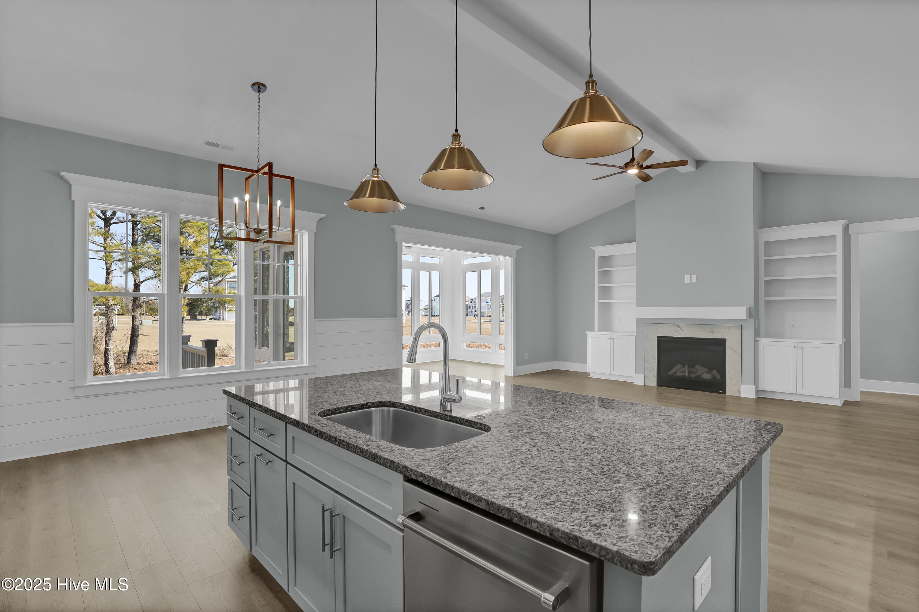 813 Sweetgrass Street Property Photo 8