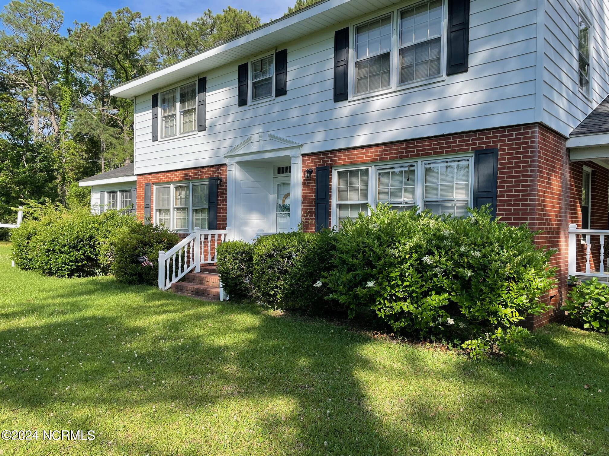 152 W Bayshore Drive Property Photo 5