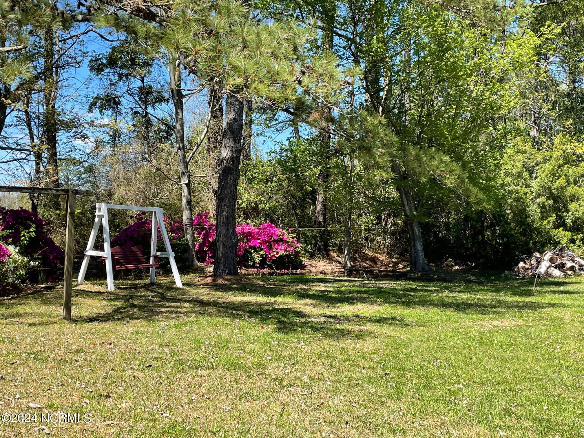 152 W Bayshore Drive Property Photo 8