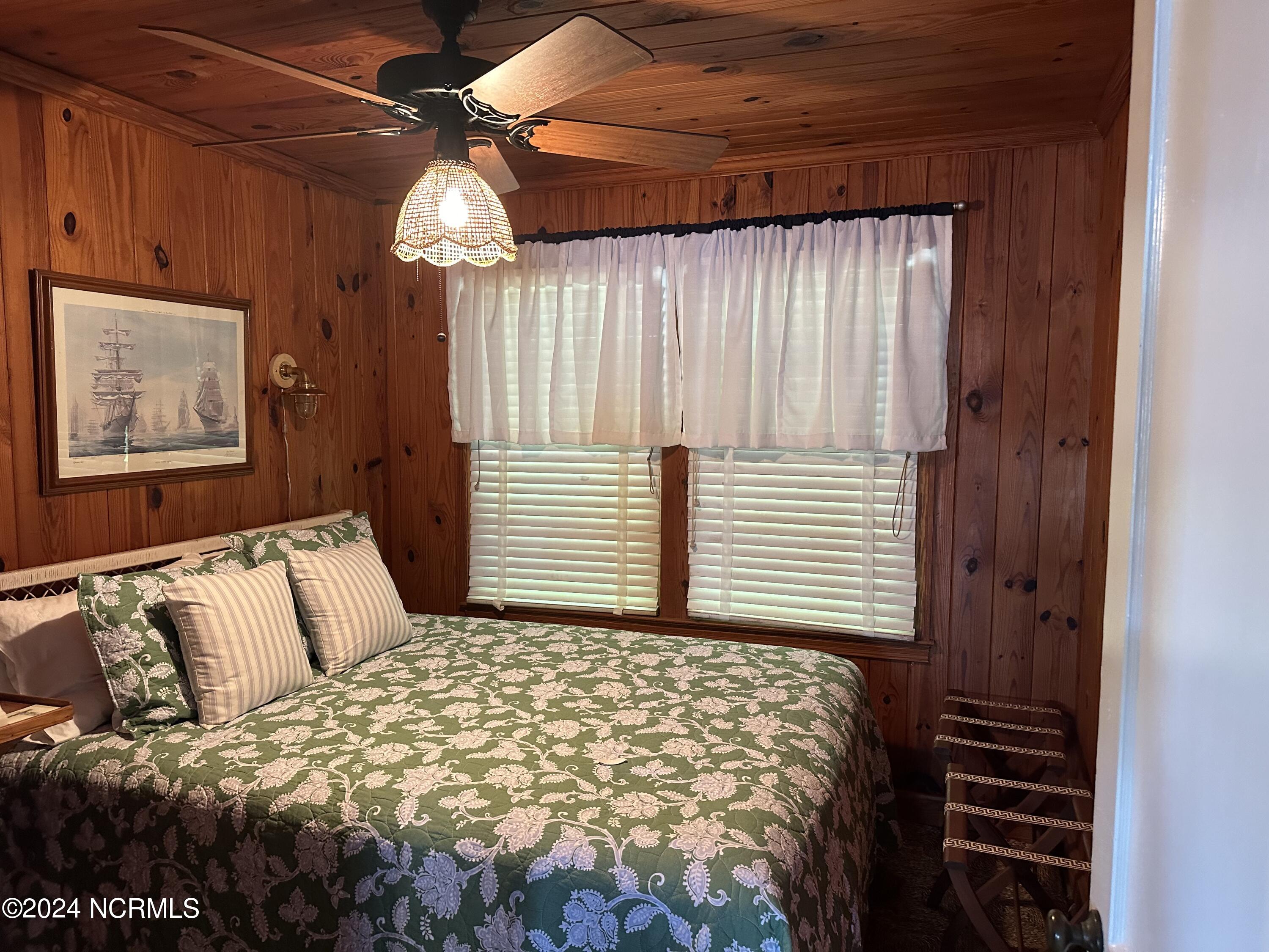 2814 Canal Cove Road Property Photo 6