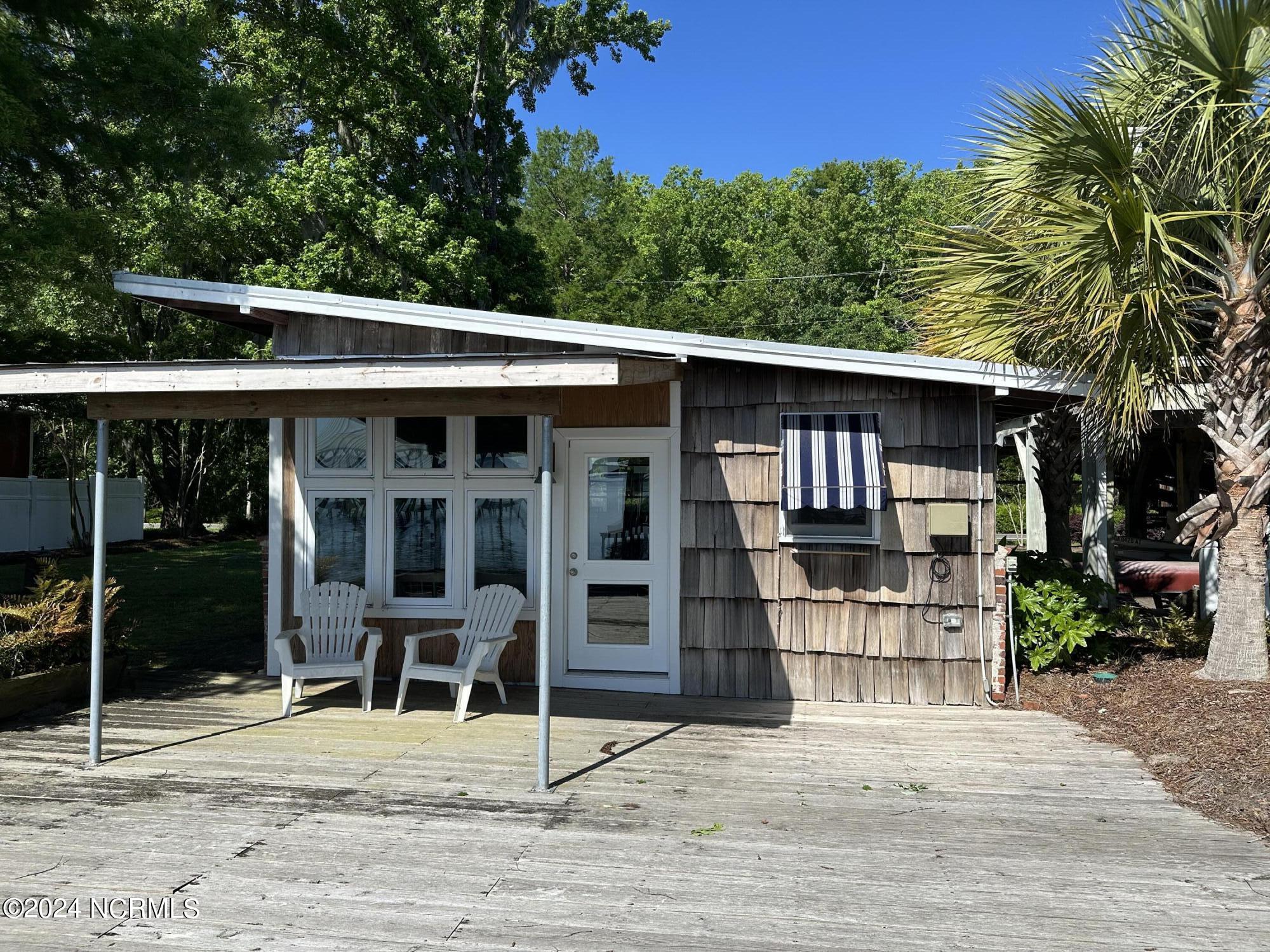 2814 Canal Cove Road Property Photo 16