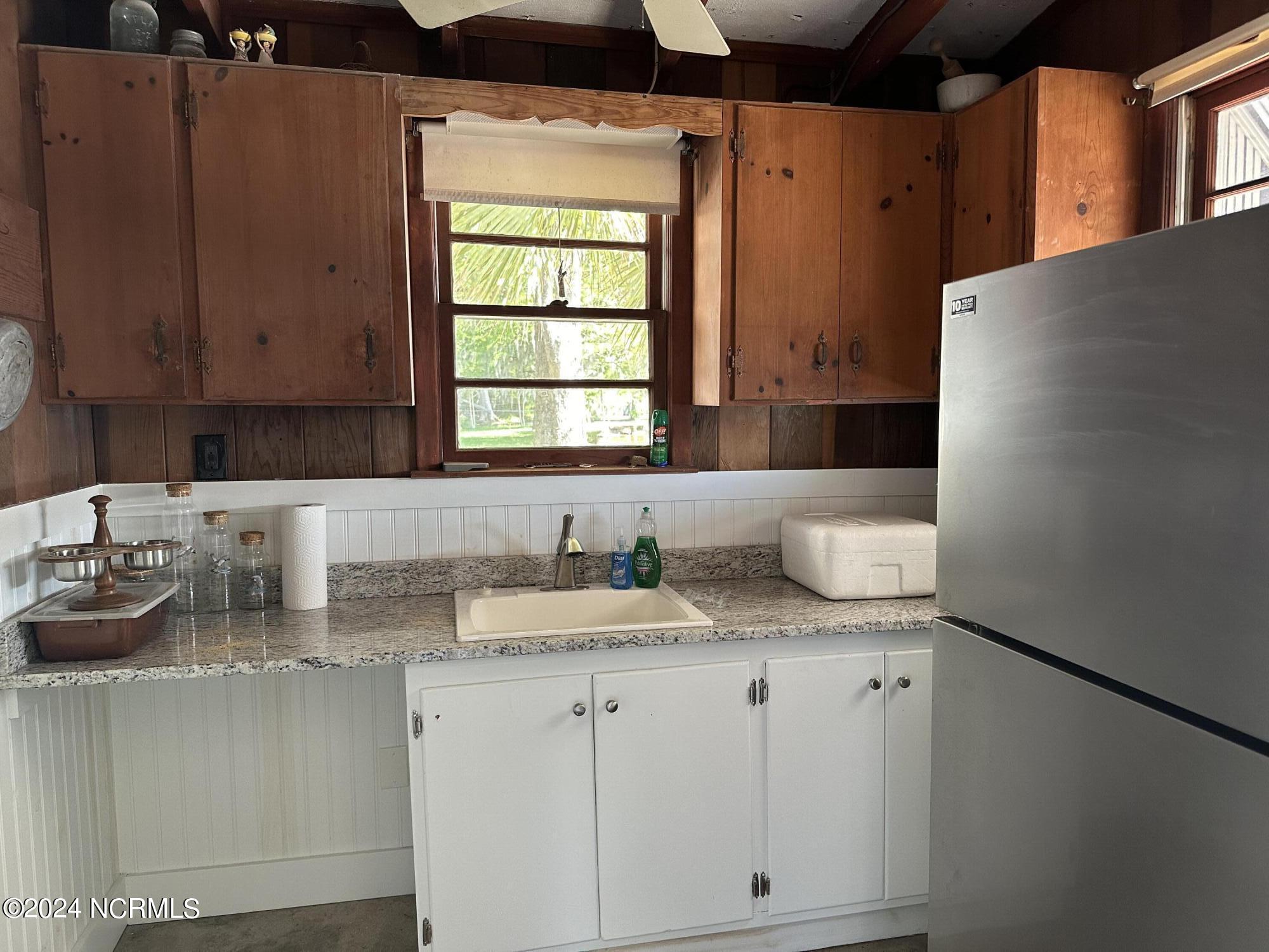 2814 Canal Cove Road Property Photo 17