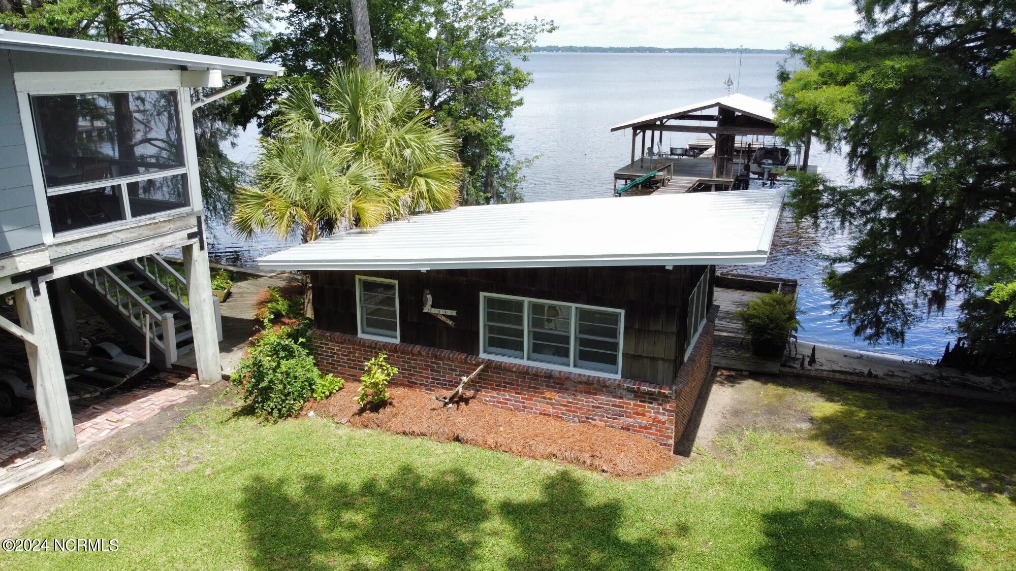 2814 Canal Cove Road Property Photo 21