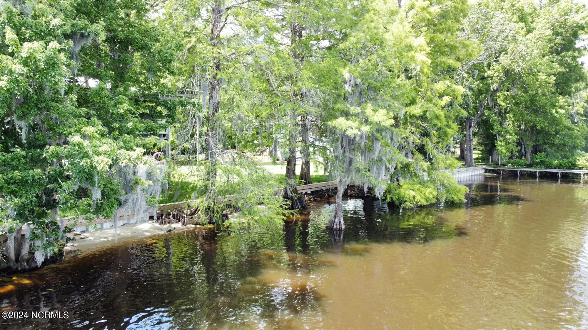 2814 Canal Cove Road Property Photo 25