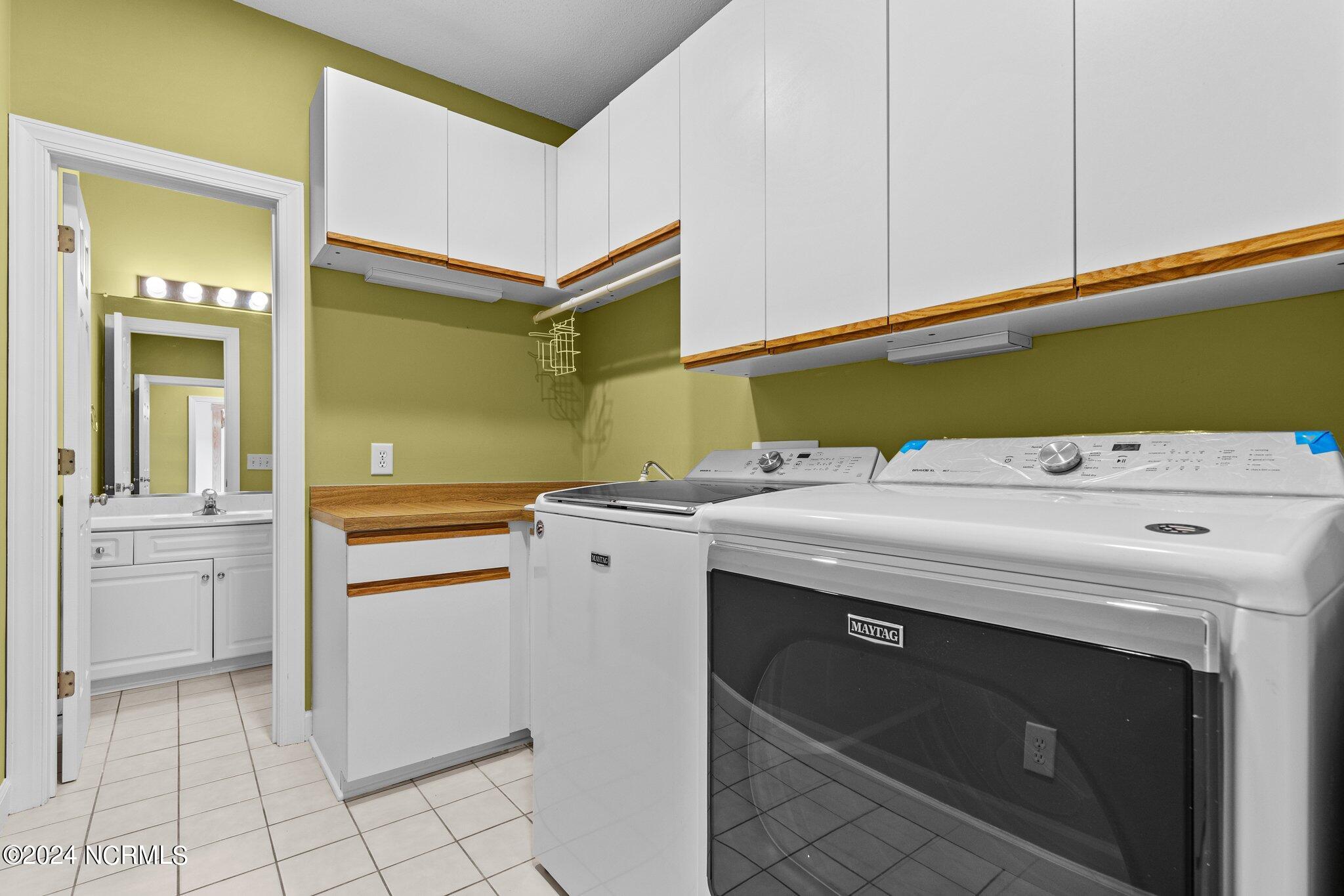 27 Mcmichael Drive Property Photo 22