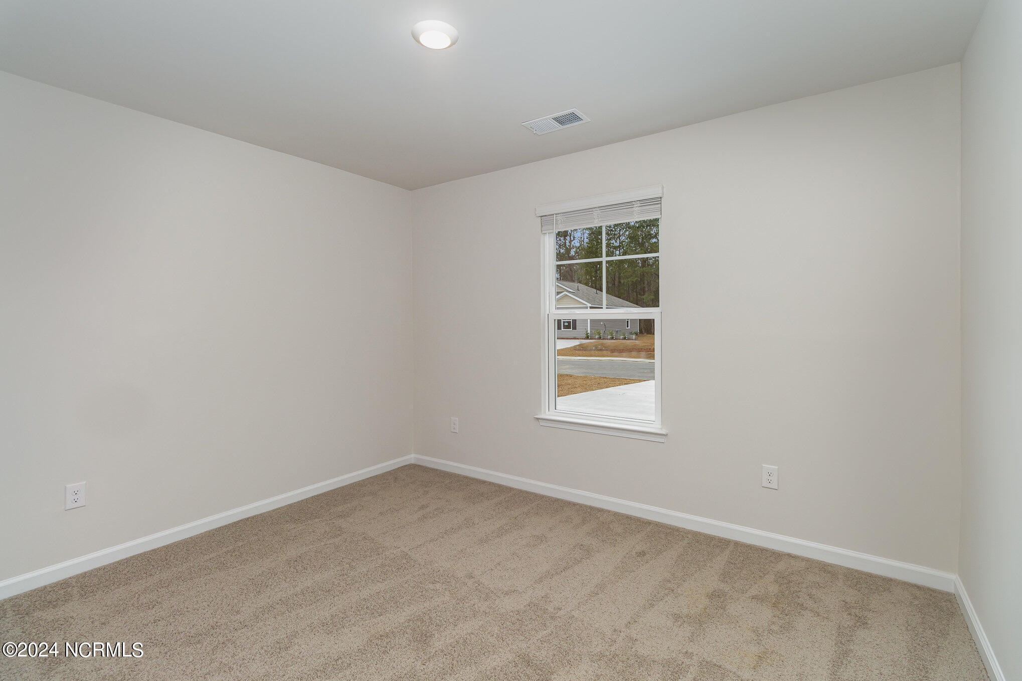 204 Cambridge Drive Property Photo 14
