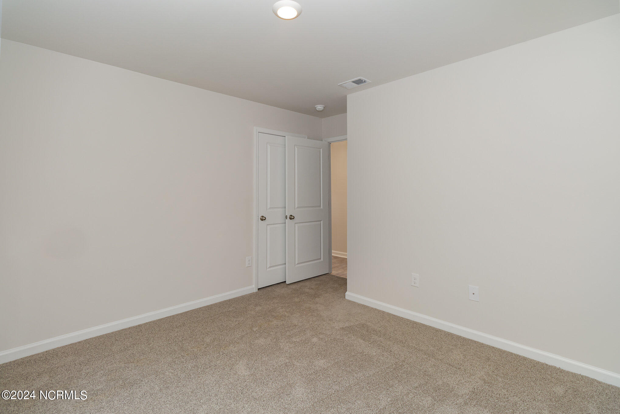 204 Cambridge Drive Property Photo 15