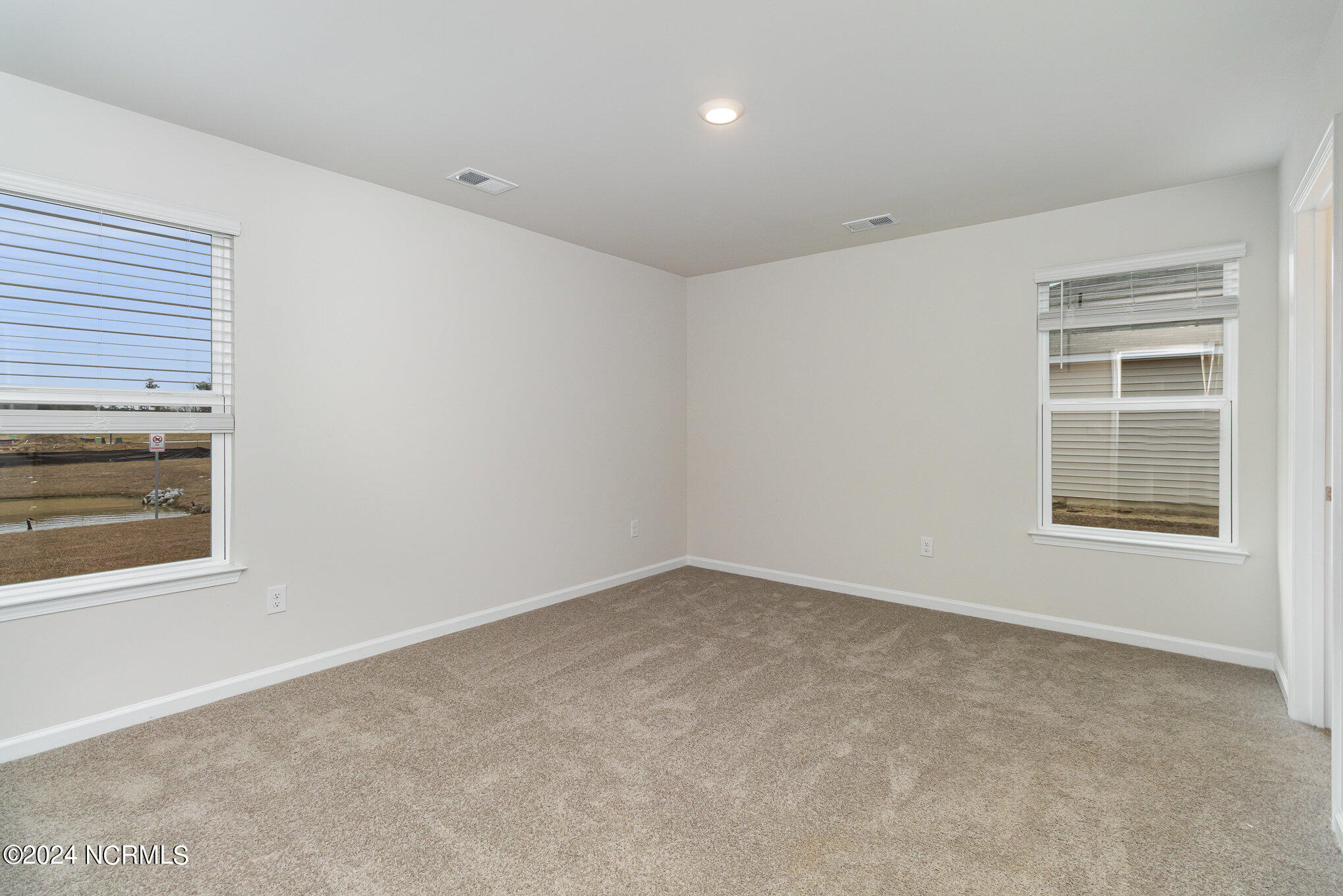 204 Cambridge Drive Property Photo 21