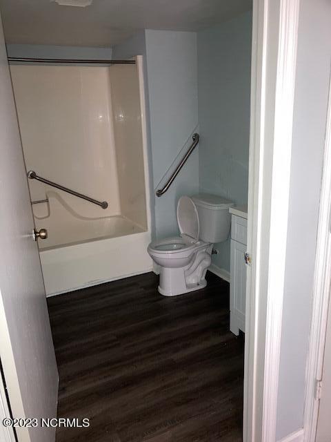 709 Johnston Street C Property Photo 7