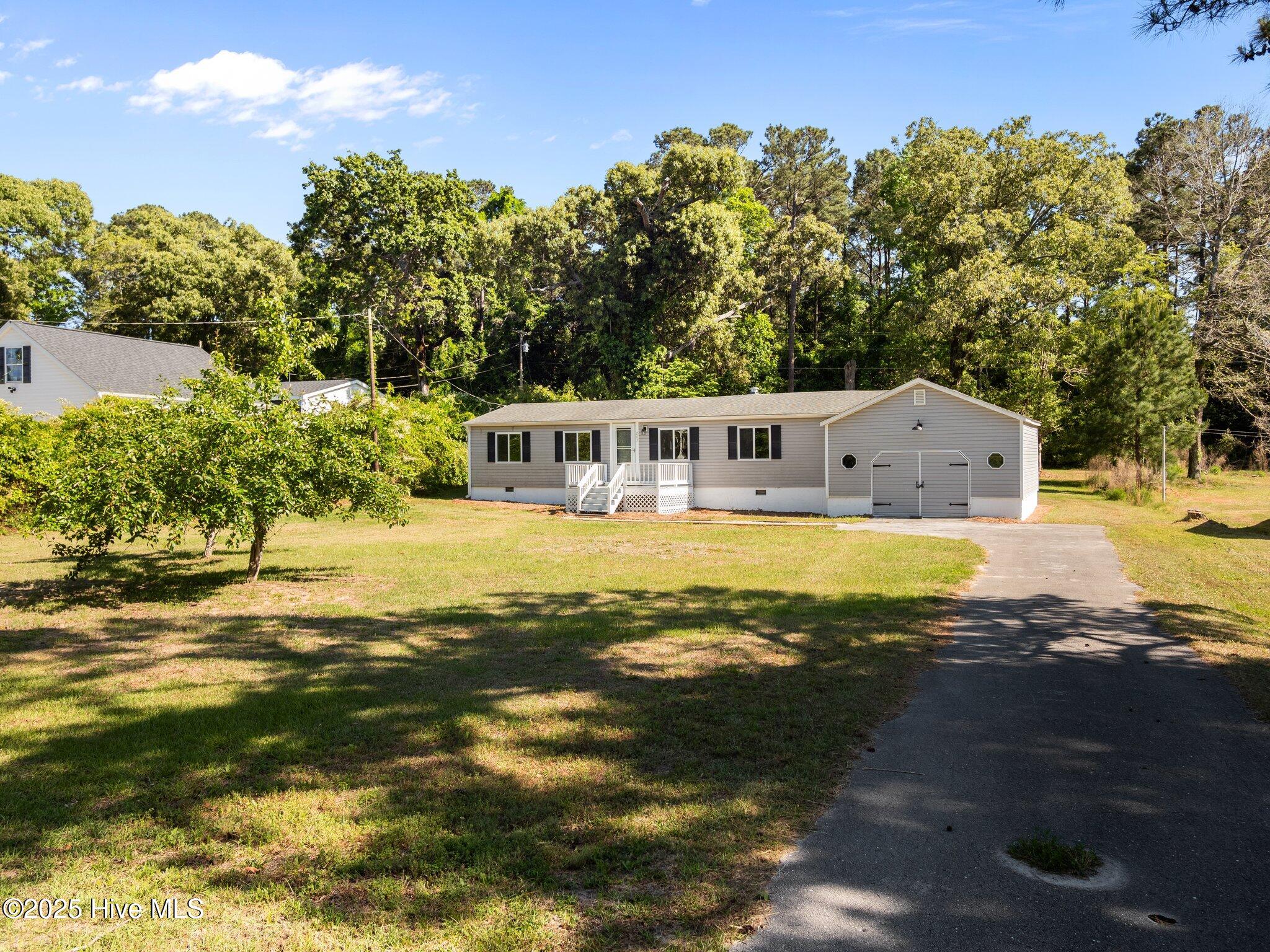 203 Hidden Bay Drive Property Photo 9